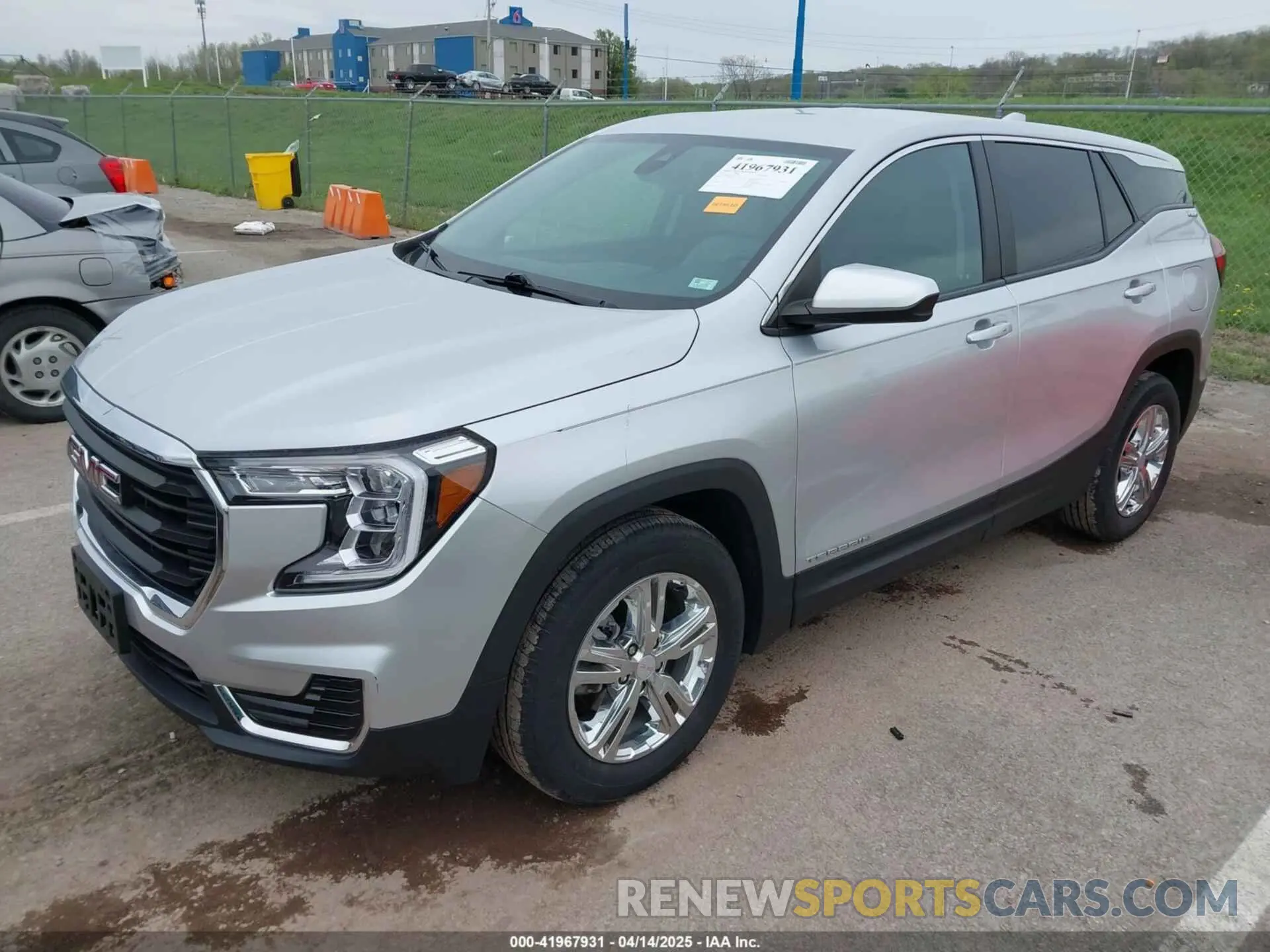 2 Фотография поврежденного автомобиля 3GKALMEV0NL271422 GMC TERRAIN 2022