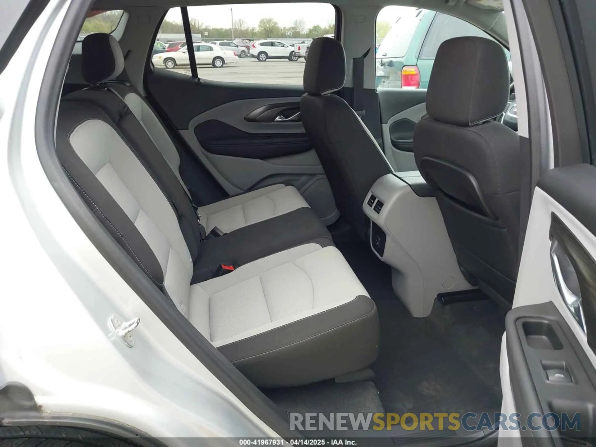 8 Фотография поврежденного автомобиля 3GKALMEV0NL271422 GMC TERRAIN 2022