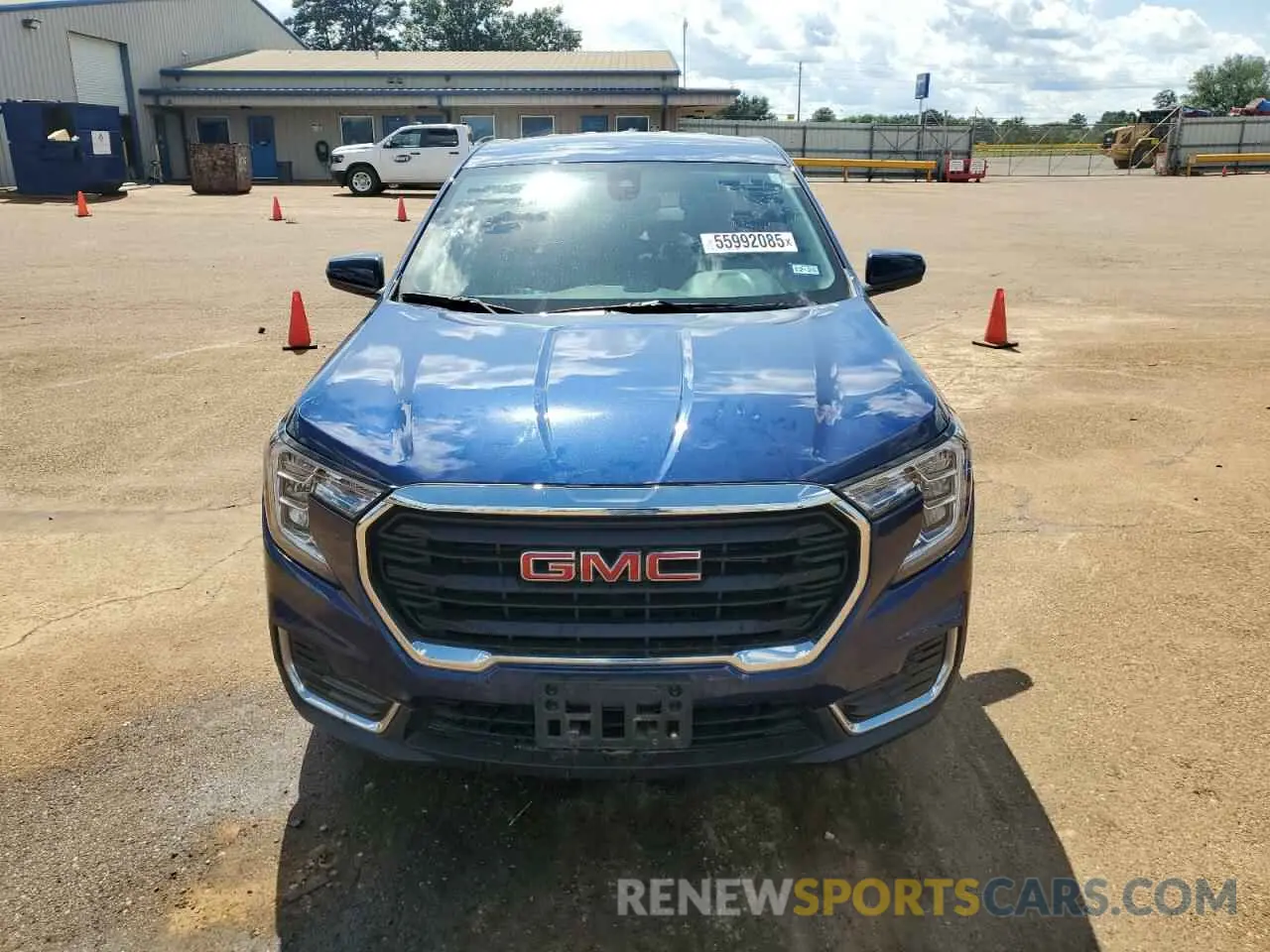 5 Photograph of a damaged car 3GKALMEV1NL125272 GMC TERRAIN 2022