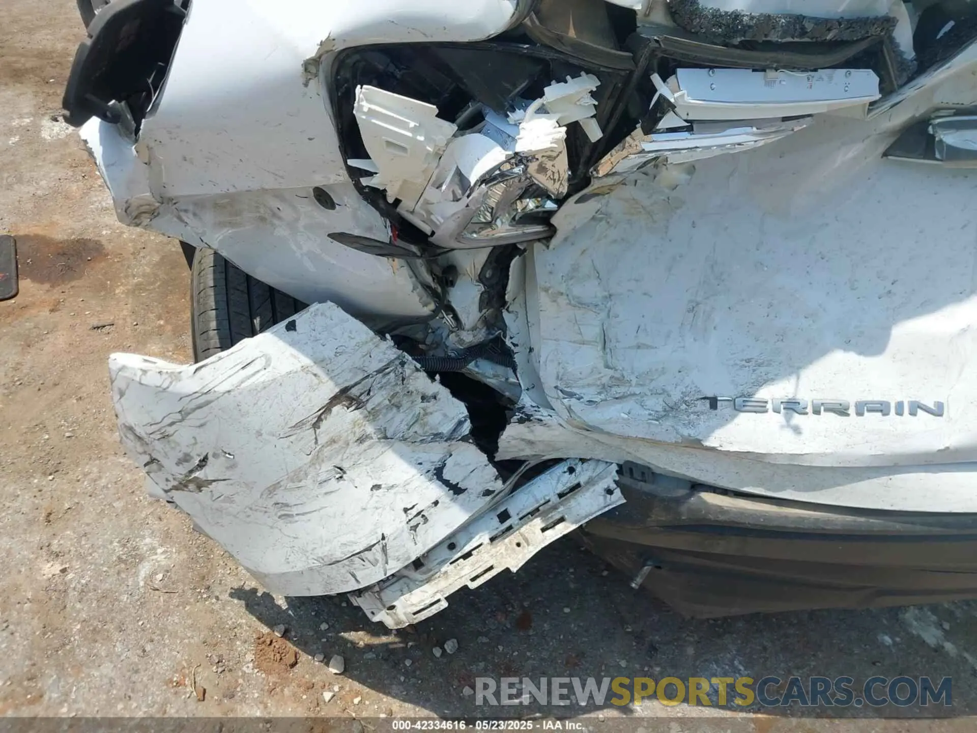 6 Photograph of a damaged car 3GKALMEV1NL138927 GMC TERRAIN 2022