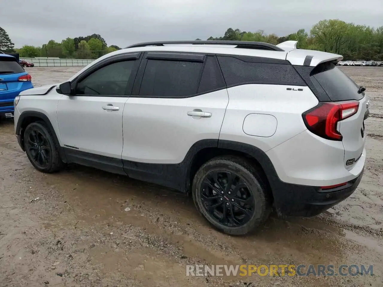 2 Photograph of a damaged car 3GKALMEV1NL238137 GMC TERRAIN 2022