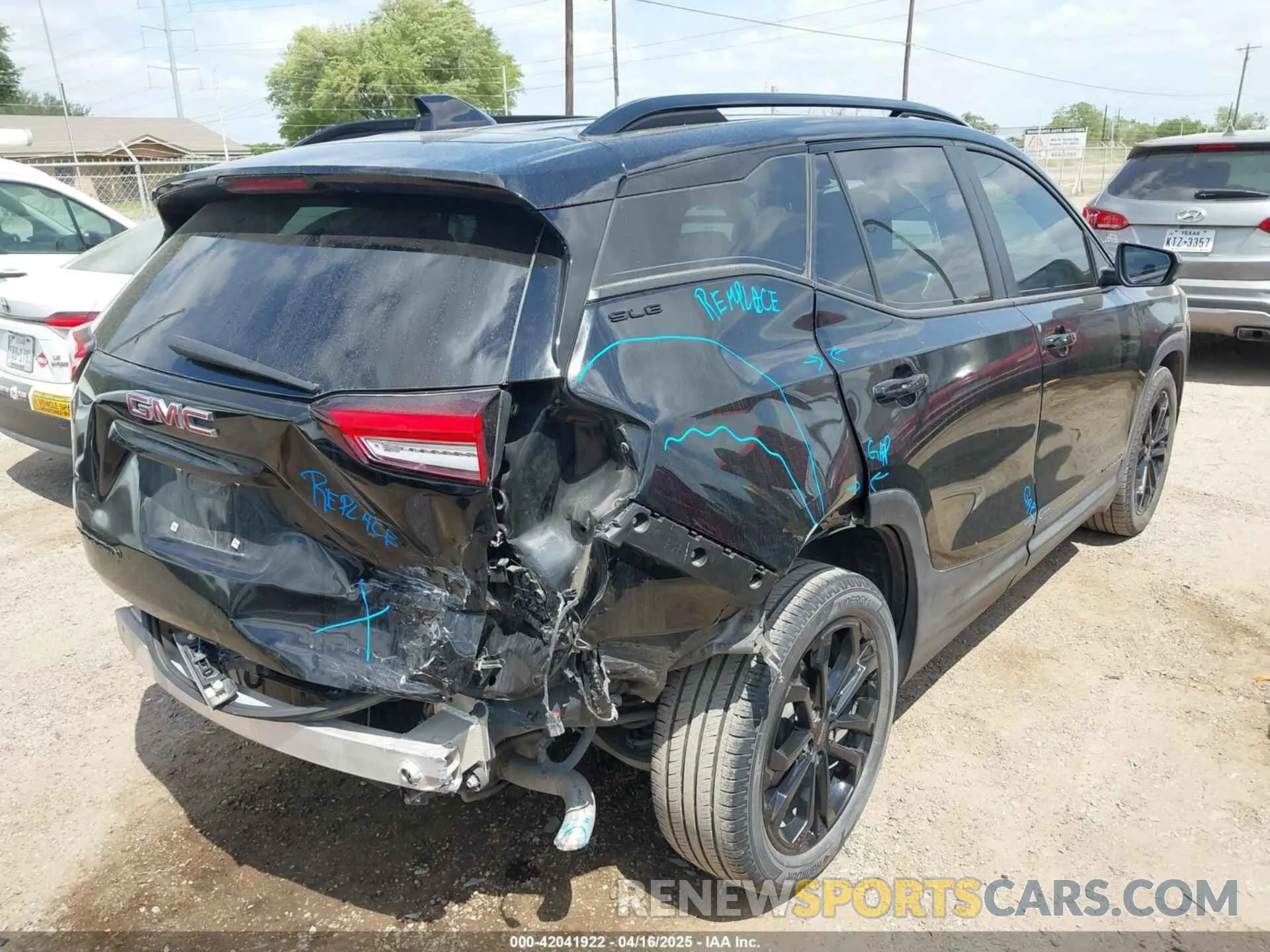 4 Фотография поврежденного автомобиля 3GKALMEV2NL204823 GMC TERRAIN 2022
