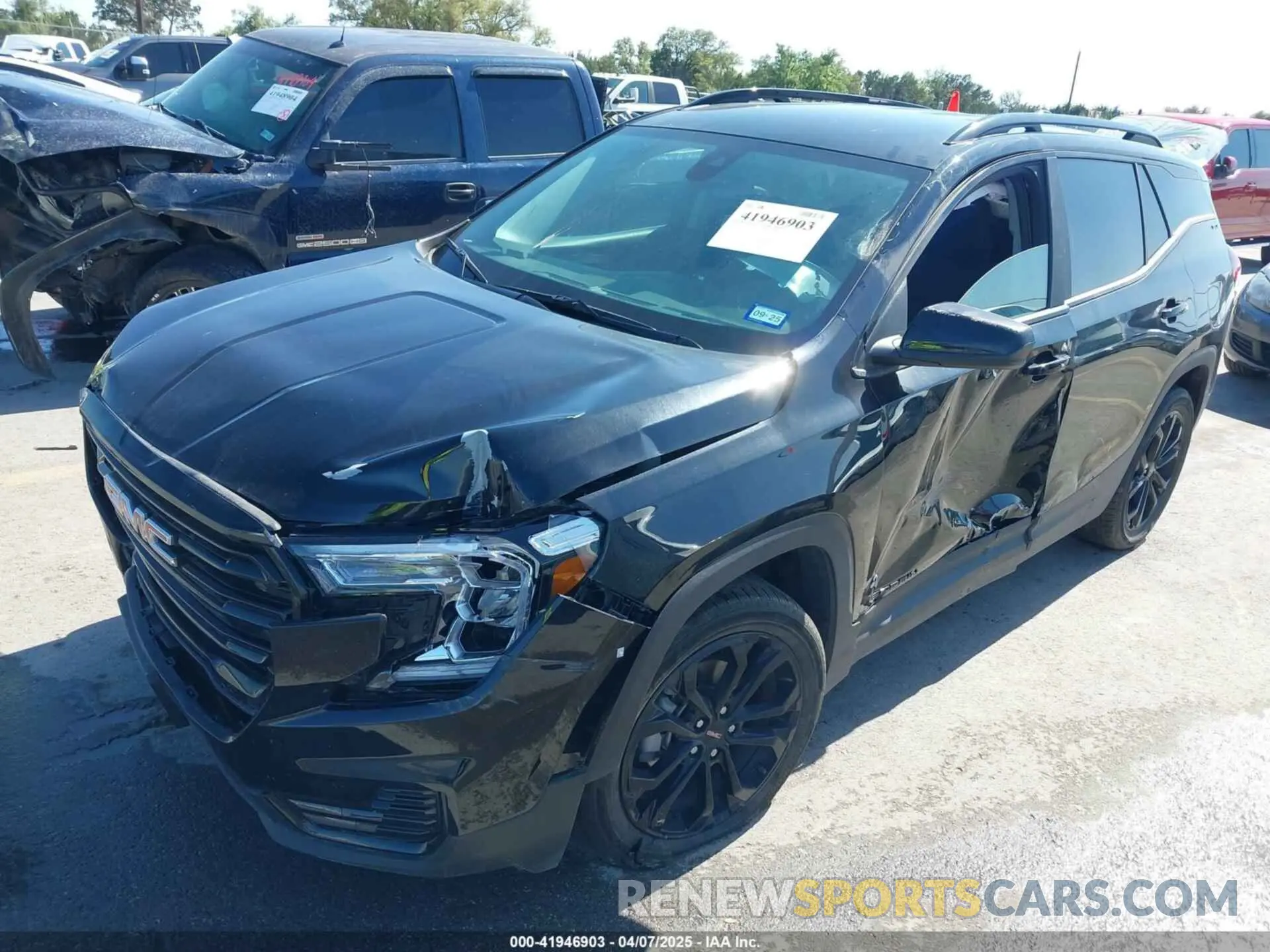 17 Photograph of a damaged car 3GKALMEV2NL314044 GMC TERRAIN 2022