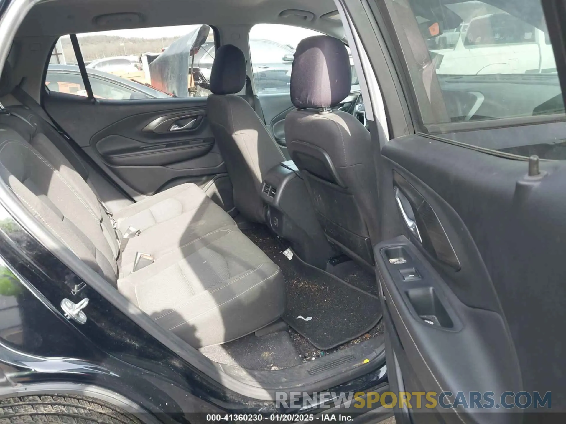 8 Photograph of a damaged car 3GKALMEV3NL108859 GMC TERRAIN 2022