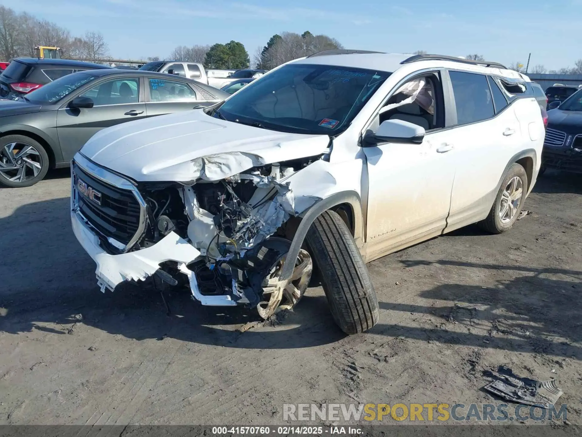2 Photograph of a damaged car 3GKALMEV3NL140632 GMC TERRAIN 2022