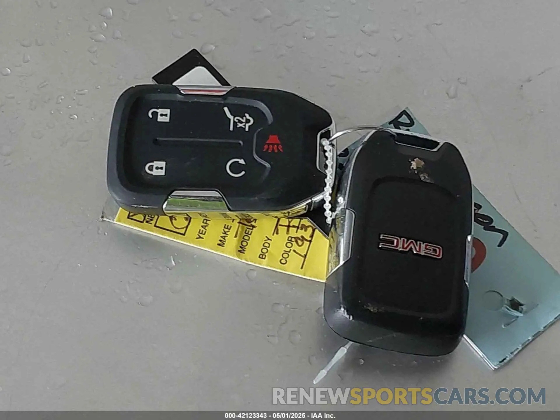 11 Photograph of a damaged car 3GKALMEV3NL193363 GMC TERRAIN 2022