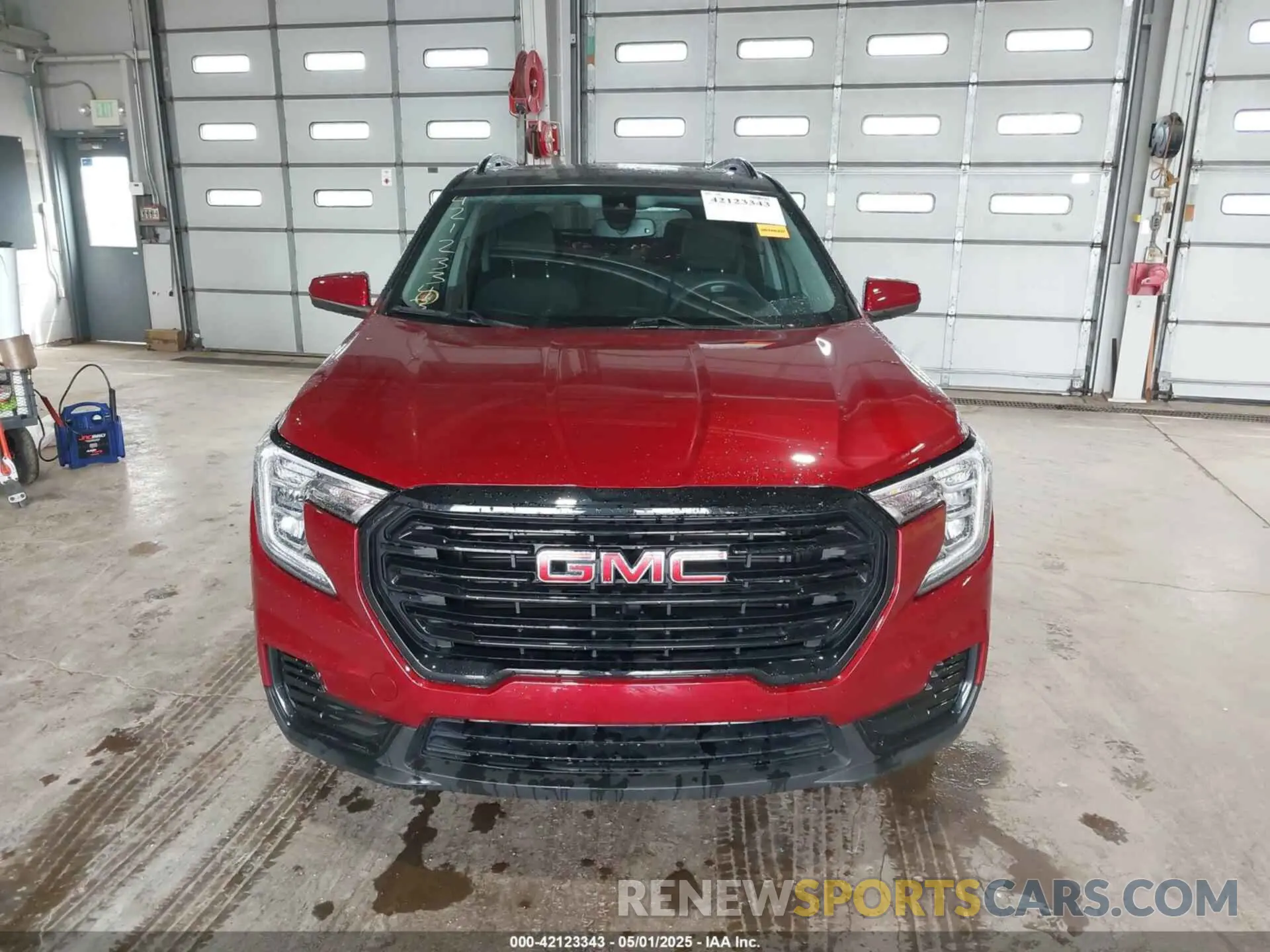 12 Photograph of a damaged car 3GKALMEV3NL193363 GMC TERRAIN 2022