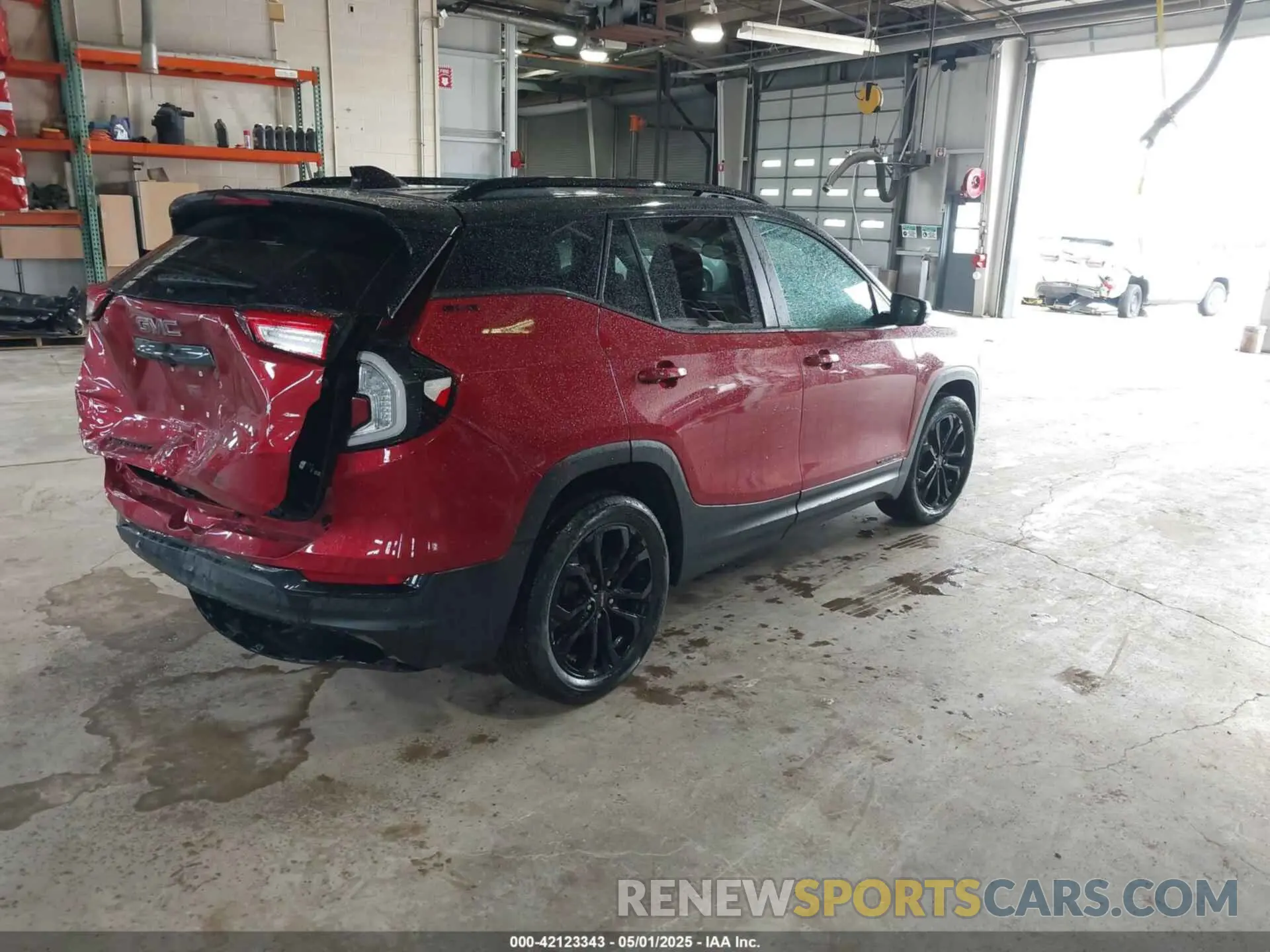 4 Photograph of a damaged car 3GKALMEV3NL193363 GMC TERRAIN 2022