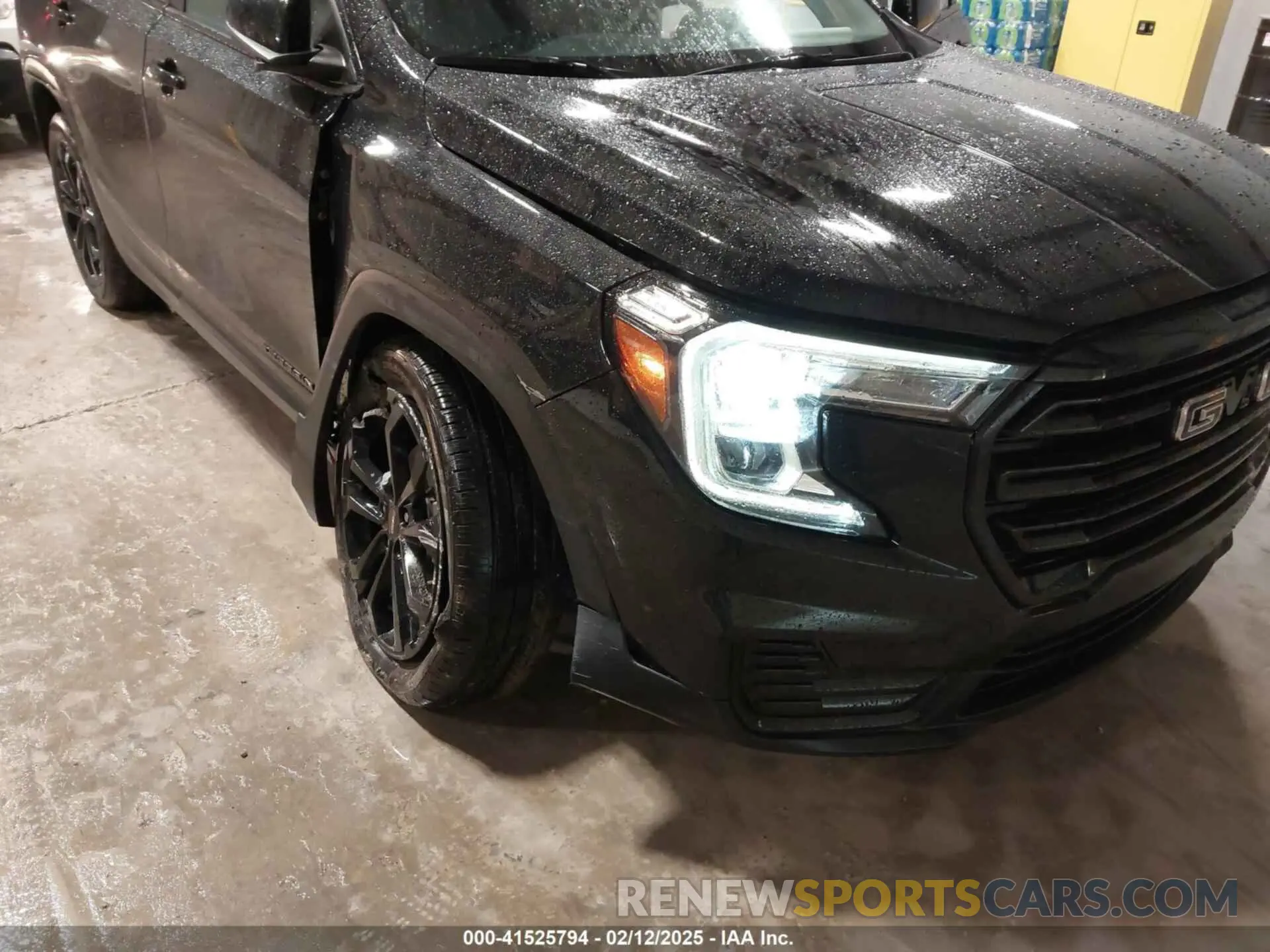 6 Photograph of a damaged car 3GKALMEV3NL250628 GMC TERRAIN 2022