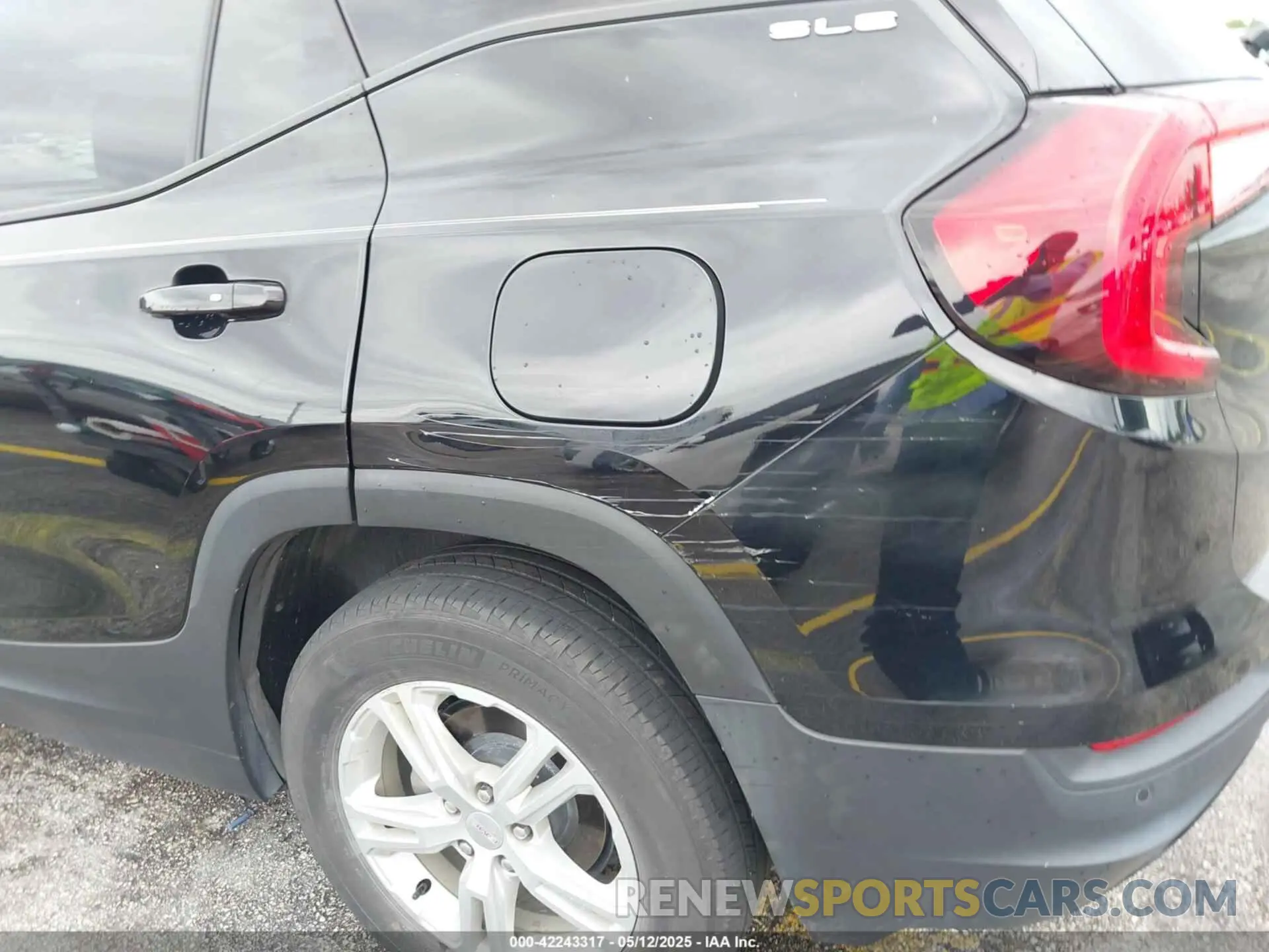 17 Photograph of a damaged car 3GKALMEV5NL174474 GMC TERRAIN 2022