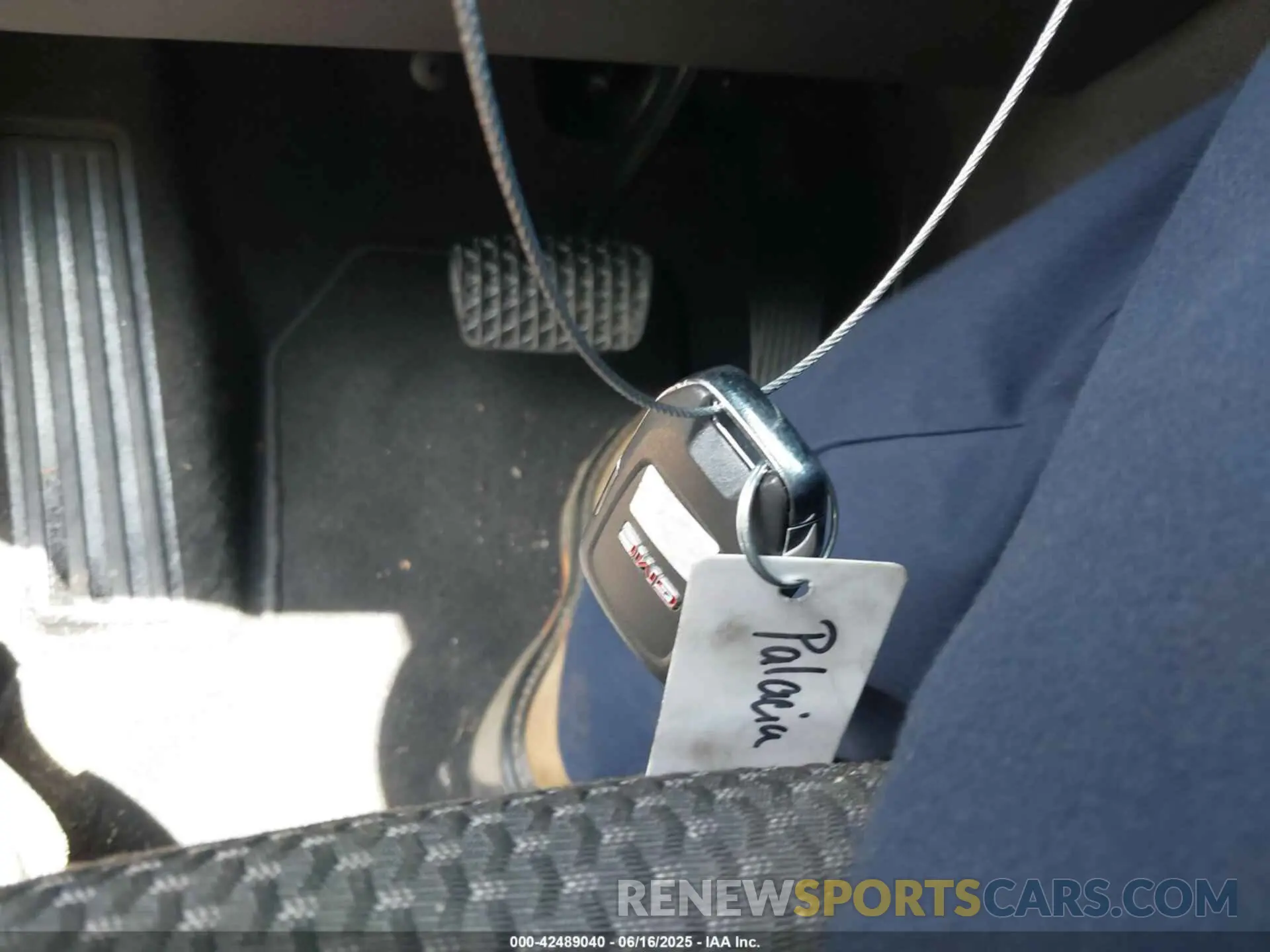 11 Photograph of a damaged car 3GKALMEV5NL207280 GMC TERRAIN 2022