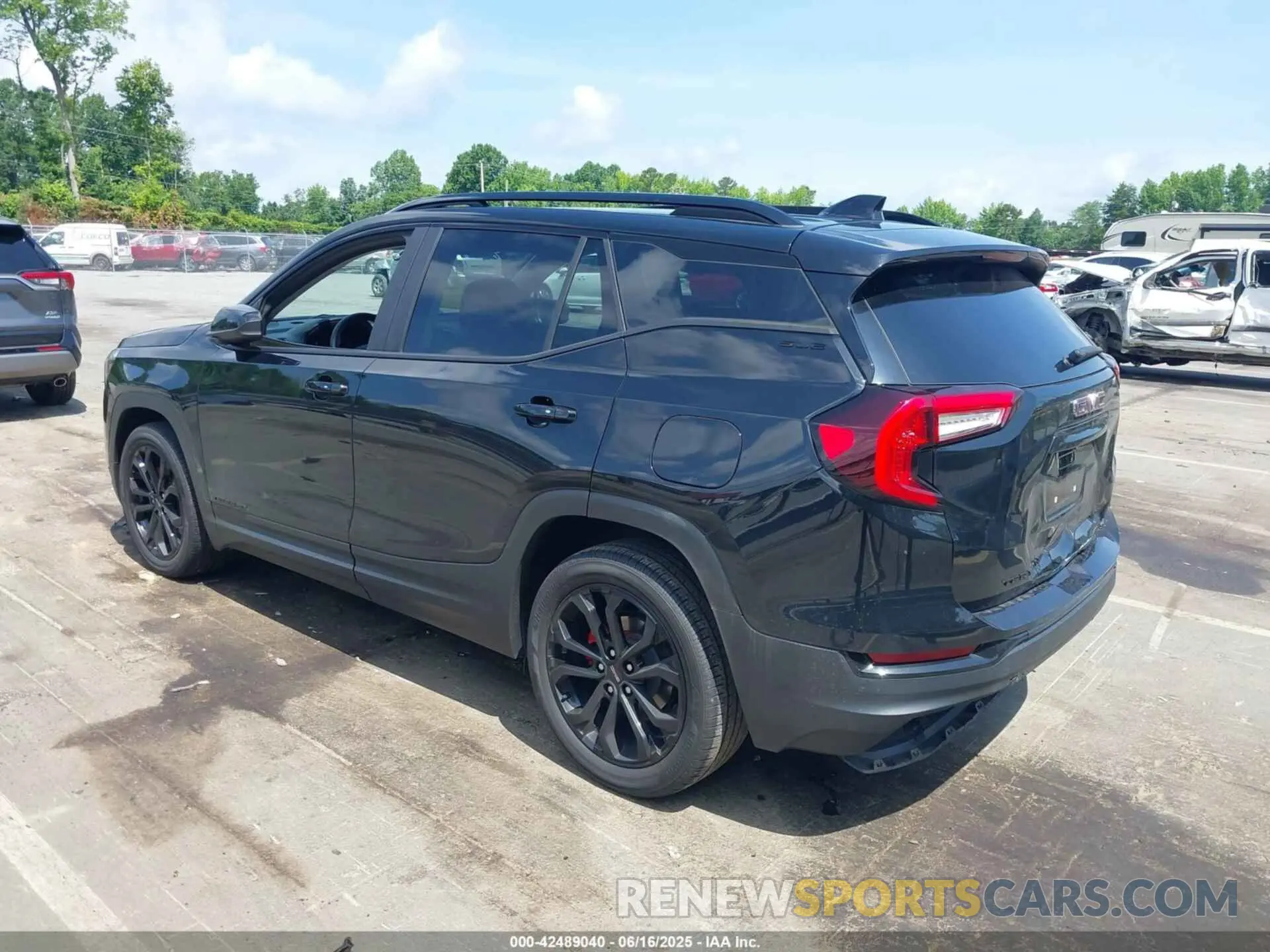 3 Photograph of a damaged car 3GKALMEV5NL207280 GMC TERRAIN 2022
