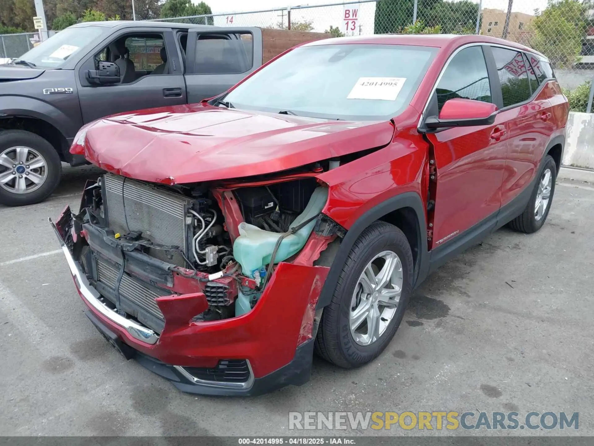 2 Фотография поврежденного автомобиля 3GKALMEV5NL207537 GMC TERRAIN 2022