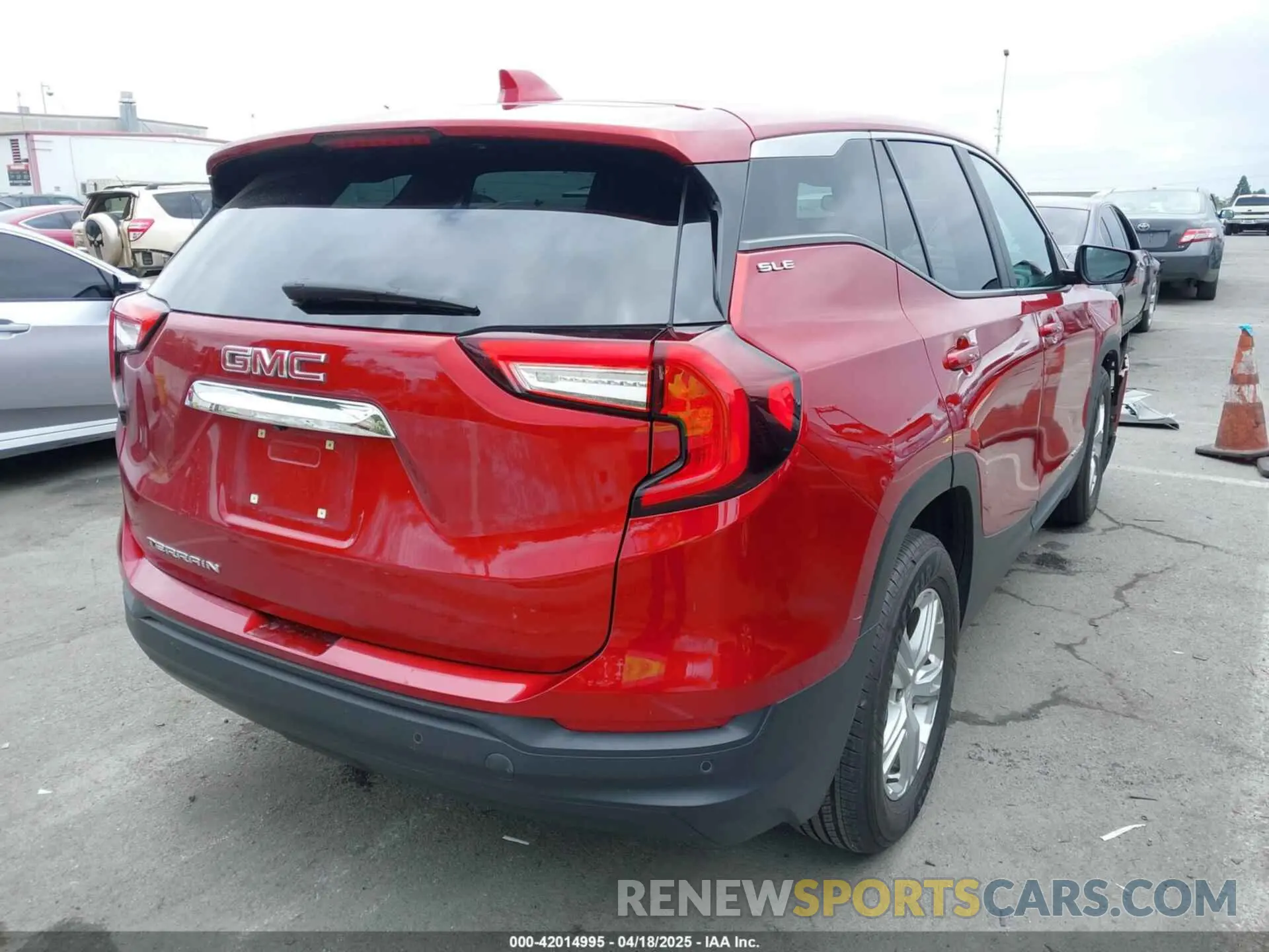 4 Фотография поврежденного автомобиля 3GKALMEV5NL207537 GMC TERRAIN 2022