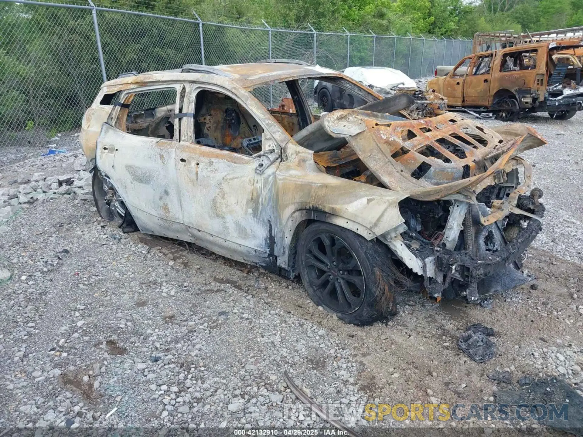 1 Фотография поврежденного автомобиля 3GKALMEV5NL264434 GMC TERRAIN 2022