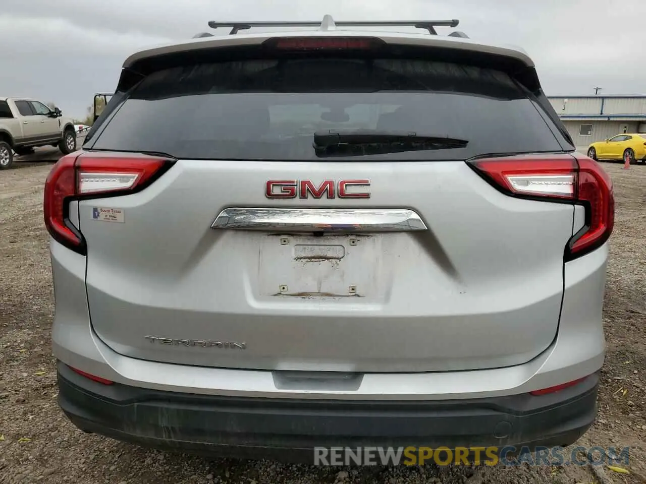 6 Photograph of a damaged car 3GKALMEV6NL143864 GMC TERRAIN 2022