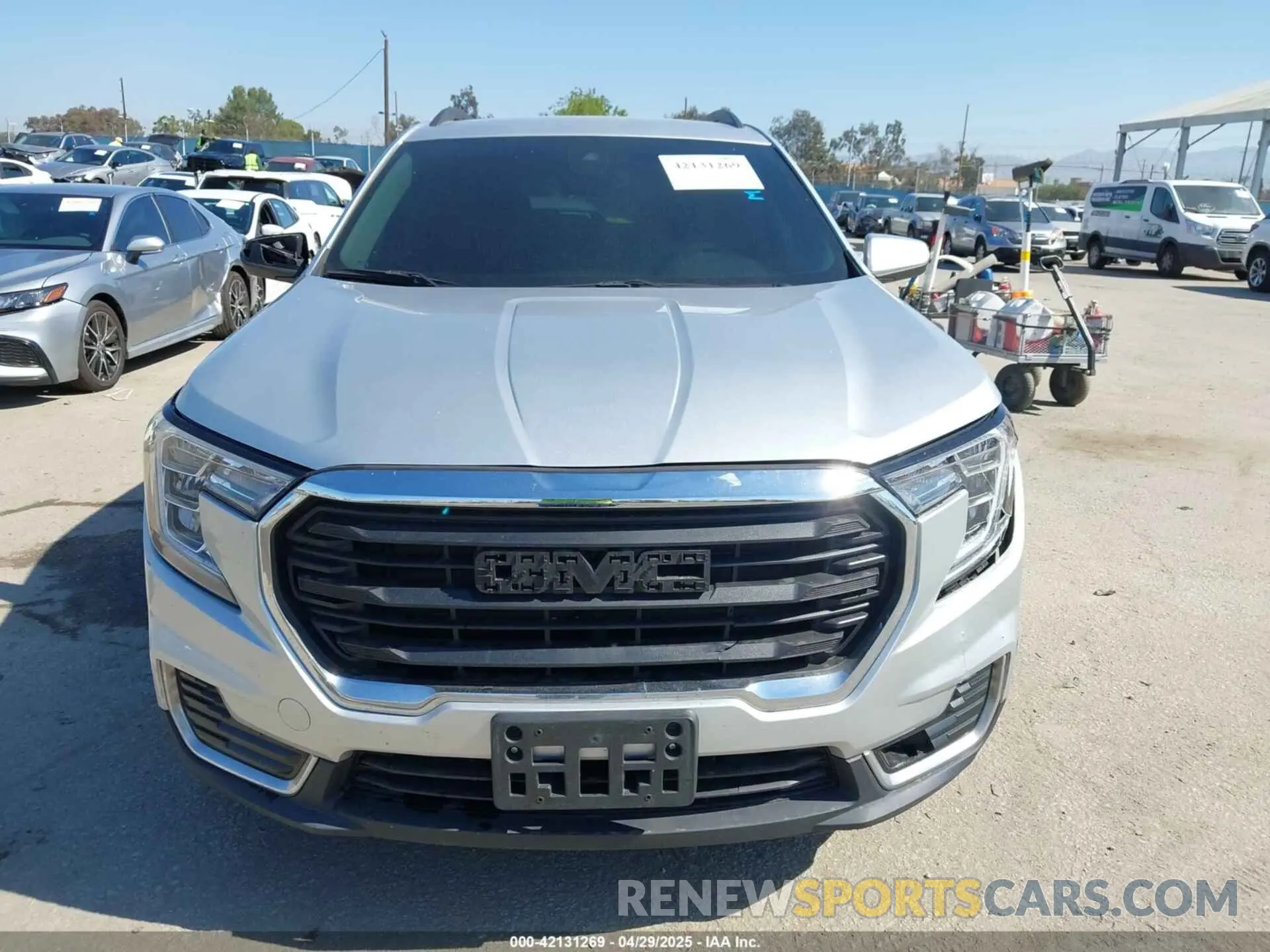 12 Photograph of a damaged car 3GKALMEV6NL230003 GMC TERRAIN 2022