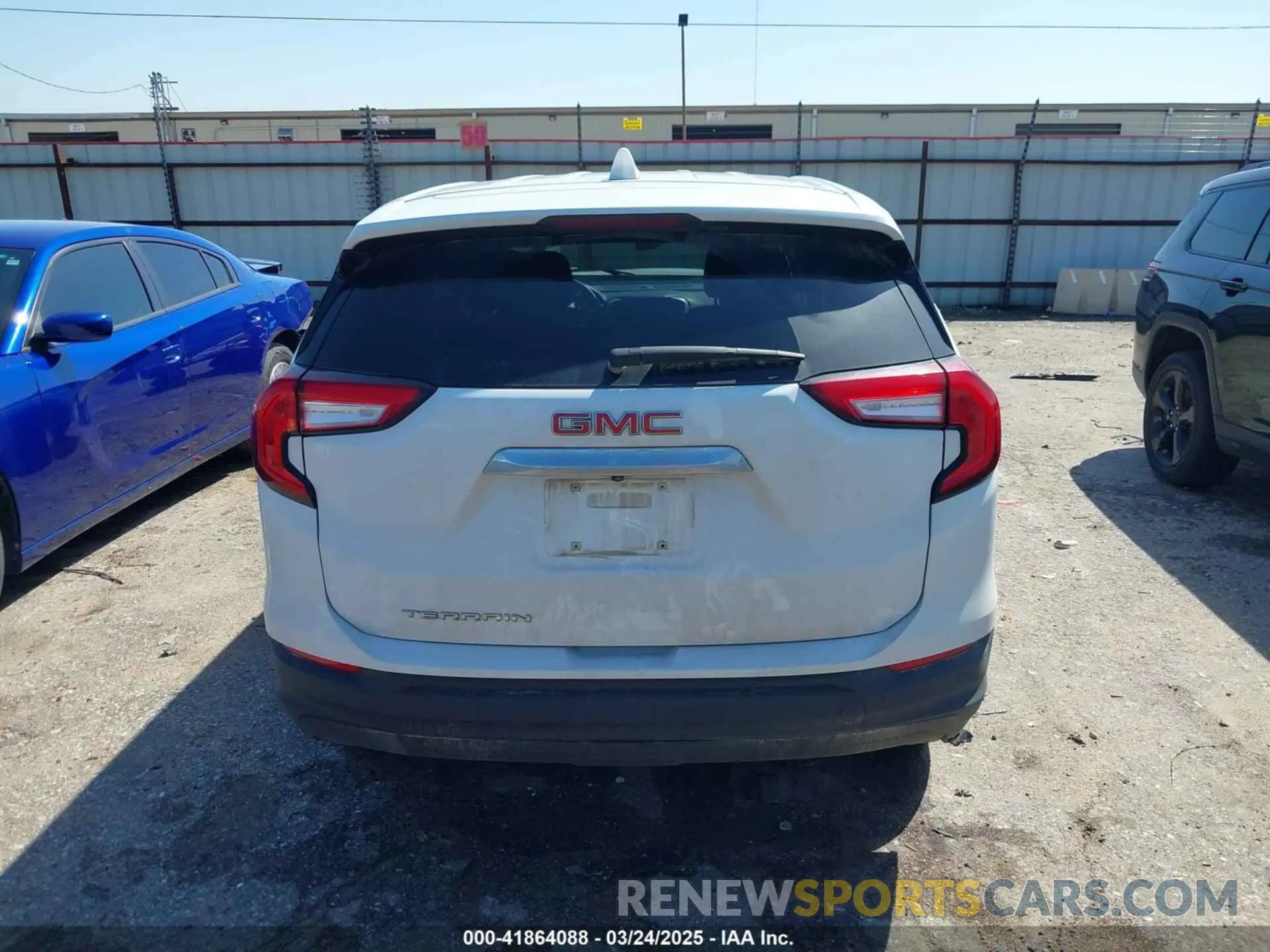 16 Photograph of a damaged car 3GKALMEV8NL109103 GMC TERRAIN 2022