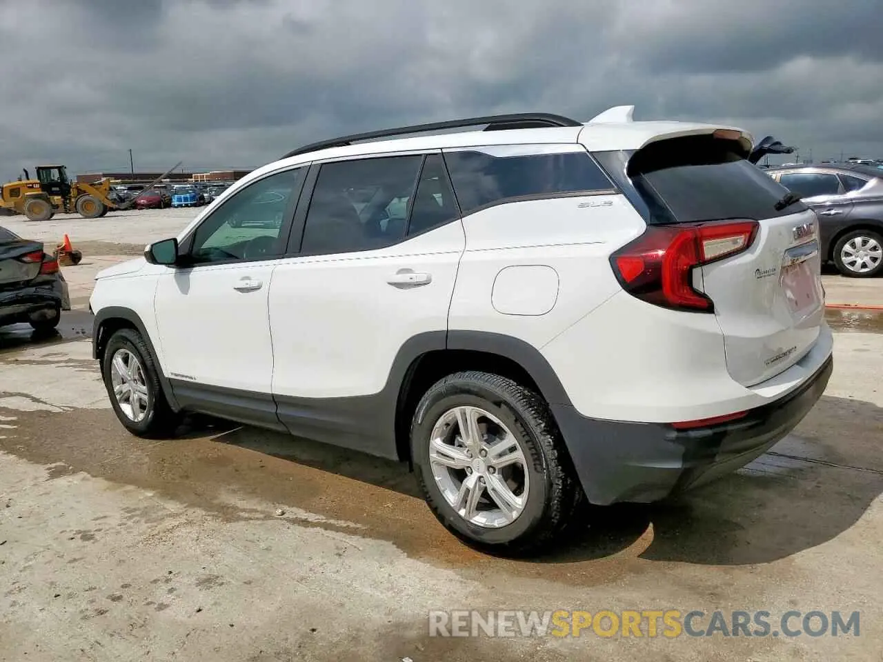 2 Photograph of a damaged car 3GKALMEV8NL279431 GMC TERRAIN 2022