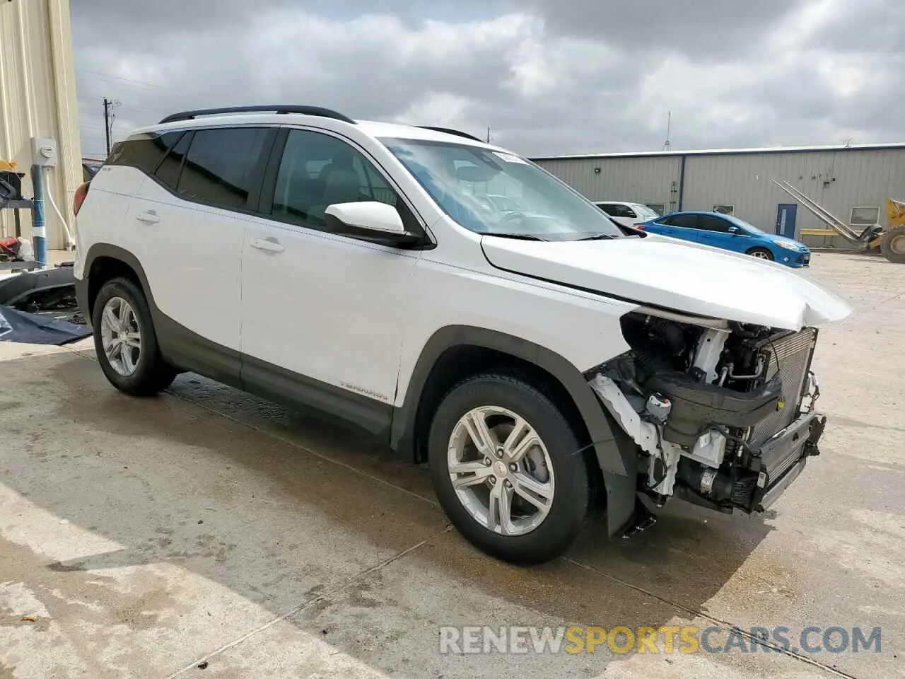 4 Photograph of a damaged car 3GKALMEV8NL279431 GMC TERRAIN 2022