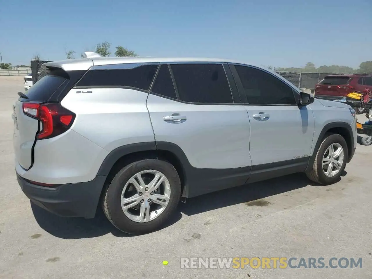 3 Фотография поврежденного автомобиля 3GKALMEV9NL114469 GMC TERRAIN 2022
