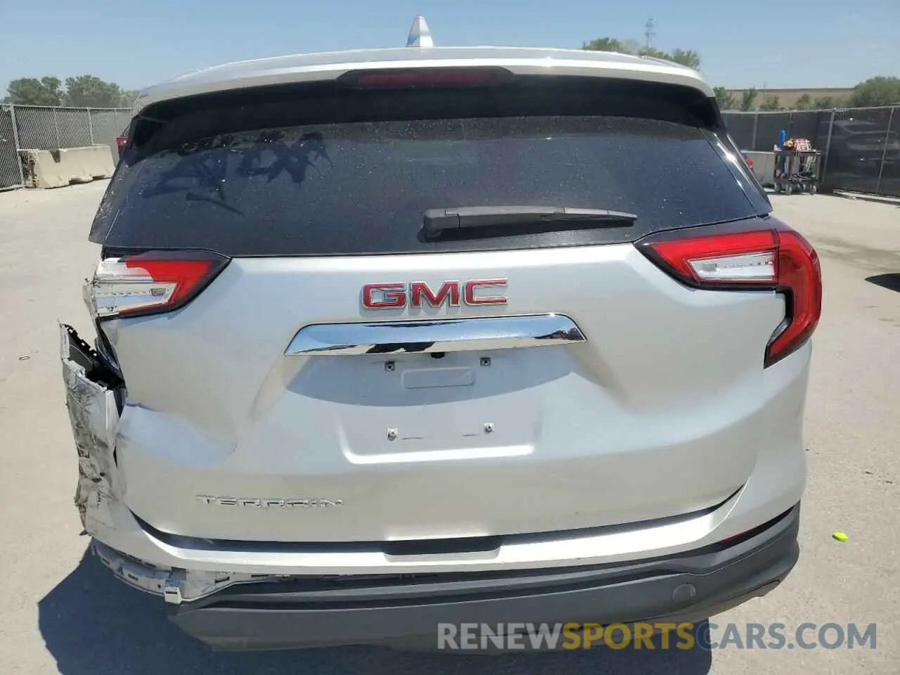6 Фотография поврежденного автомобиля 3GKALMEV9NL114469 GMC TERRAIN 2022
