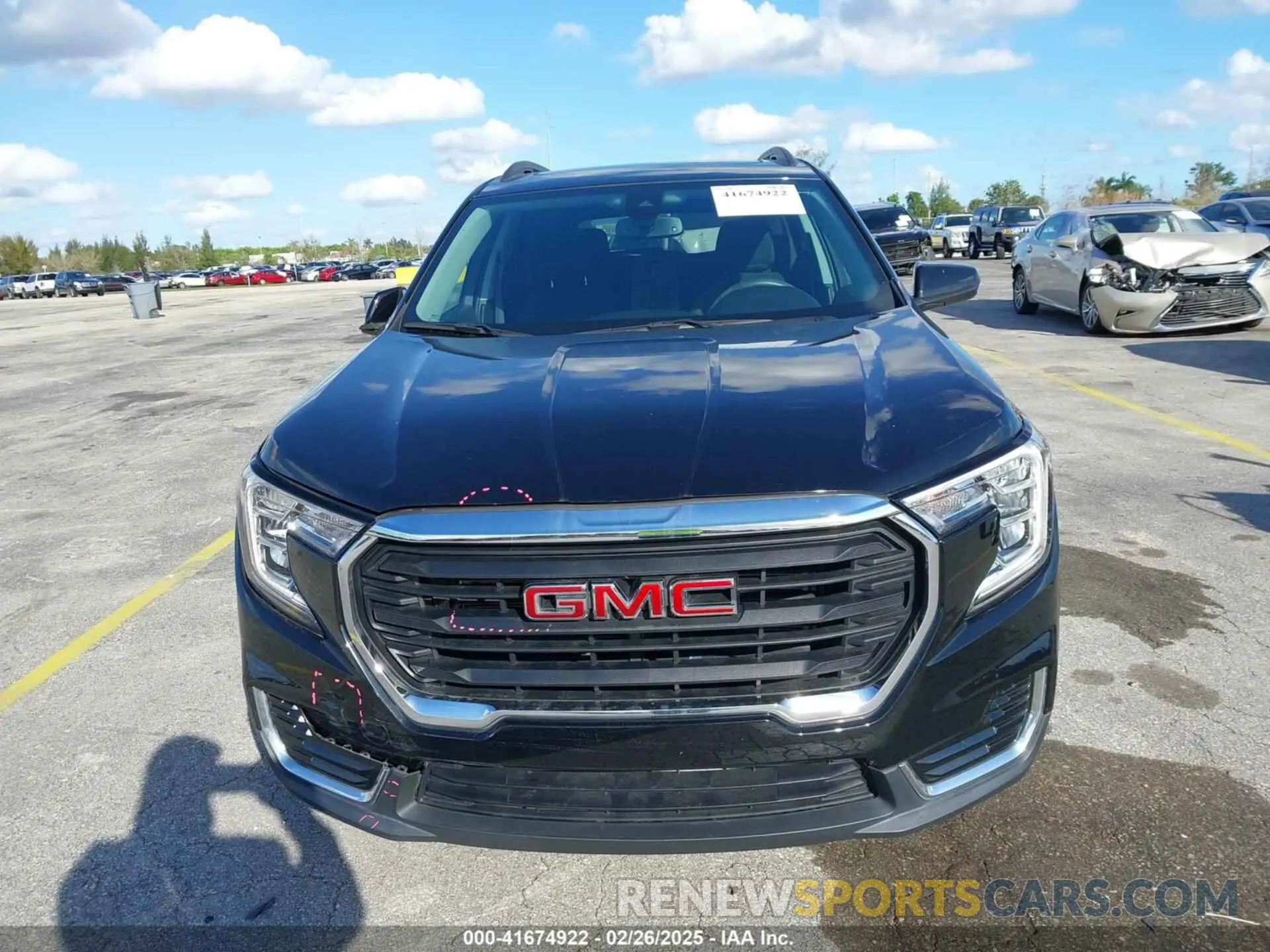 13 Photograph of a damaged car 3GKALMEV9NL123172 GMC TERRAIN 2022