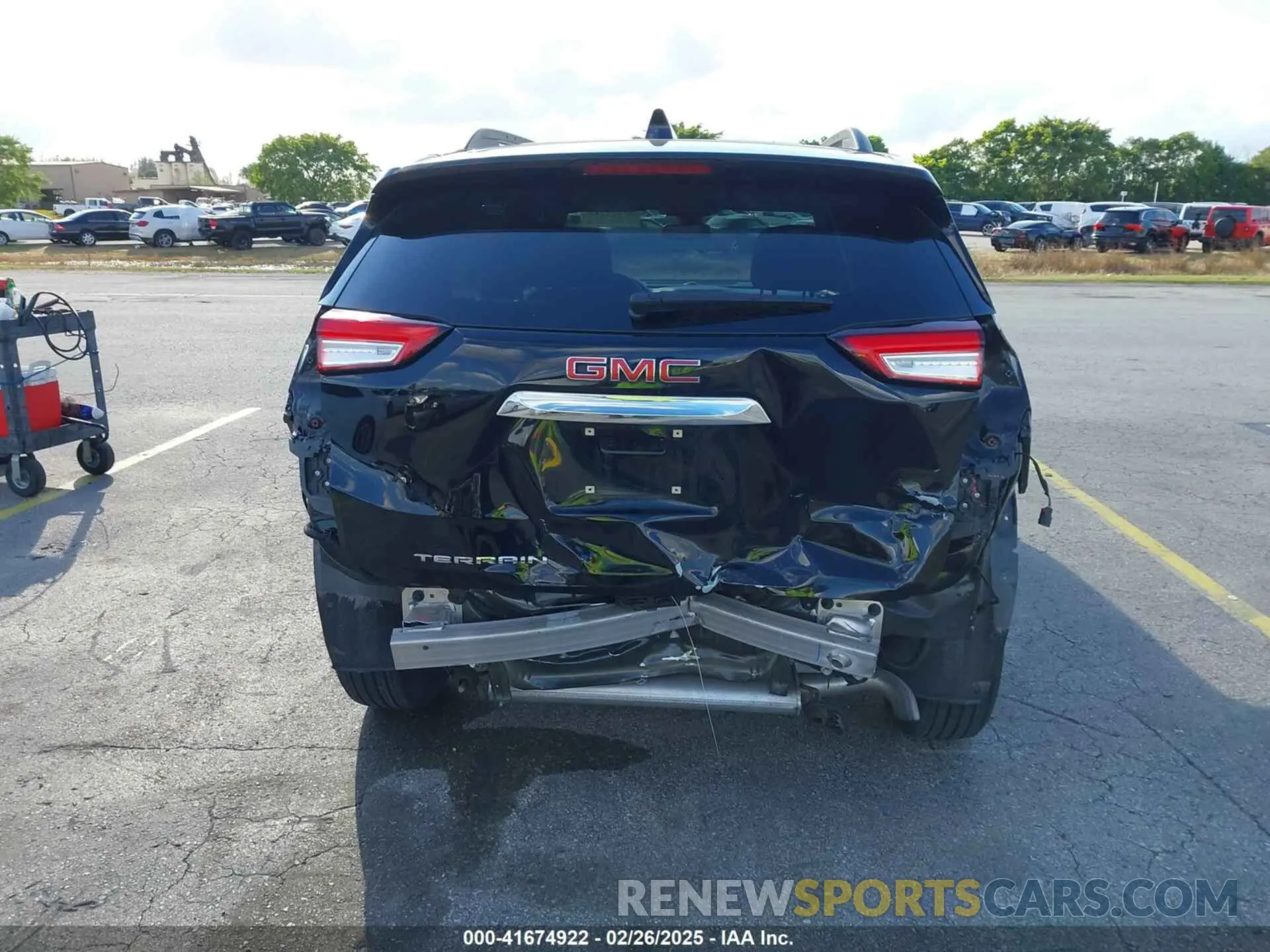 17 Photograph of a damaged car 3GKALMEV9NL123172 GMC TERRAIN 2022