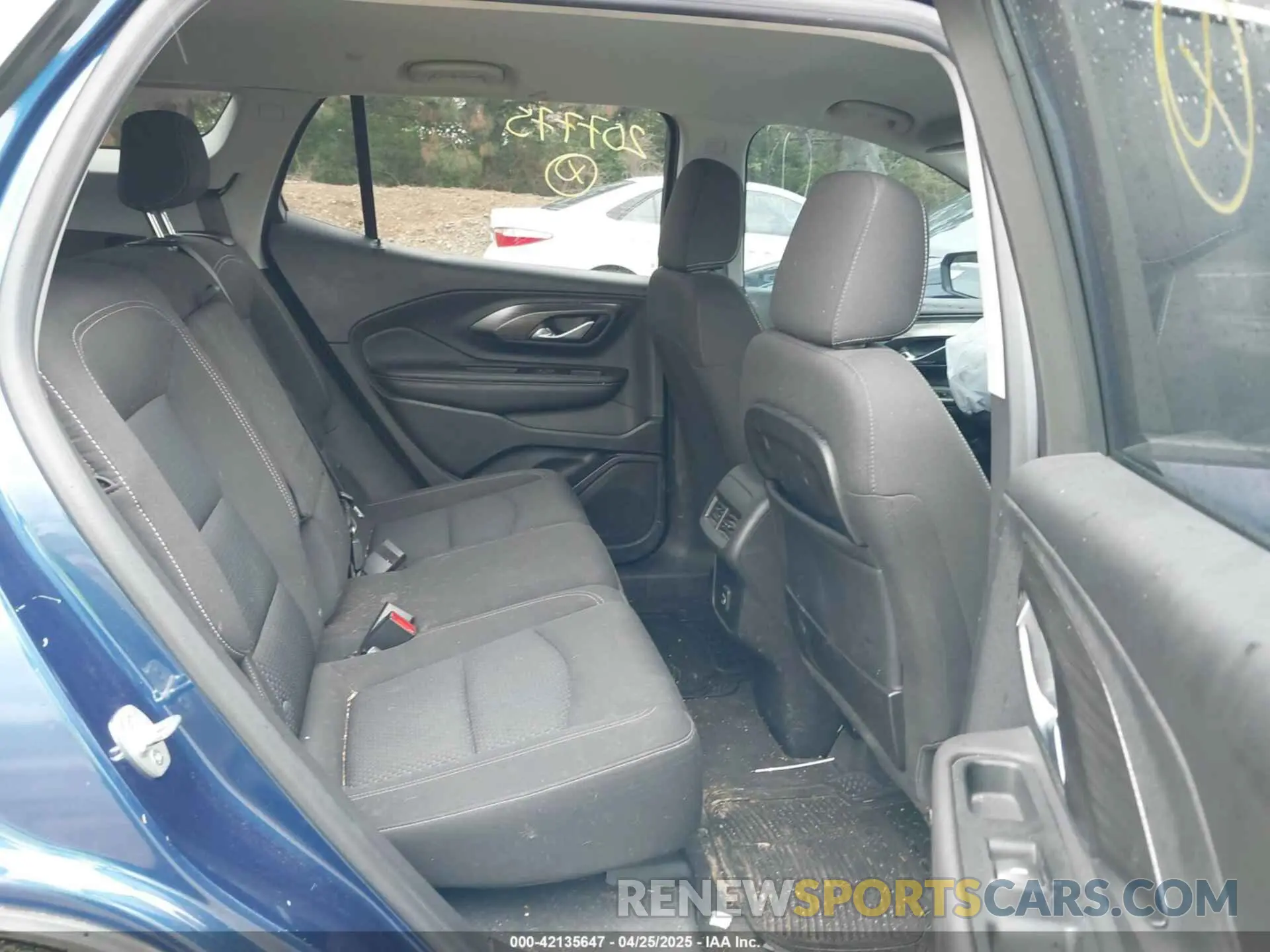 8 Photograph of a damaged car 3GKALMEVXNL207775 GMC TERRAIN 2022