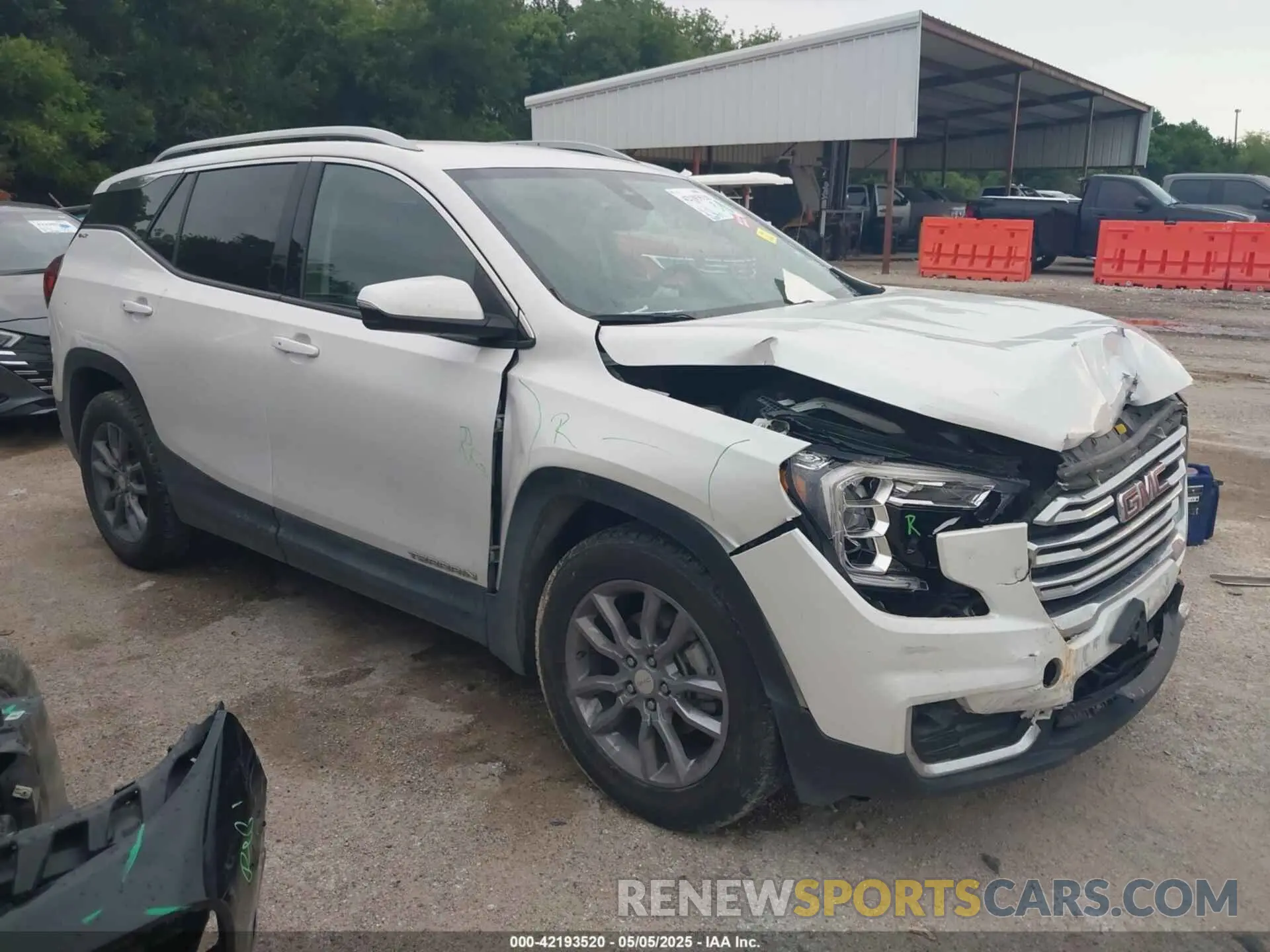 1 Фотография поврежденного автомобиля 3GKALPEV0NL312164 GMC TERRAIN 2022