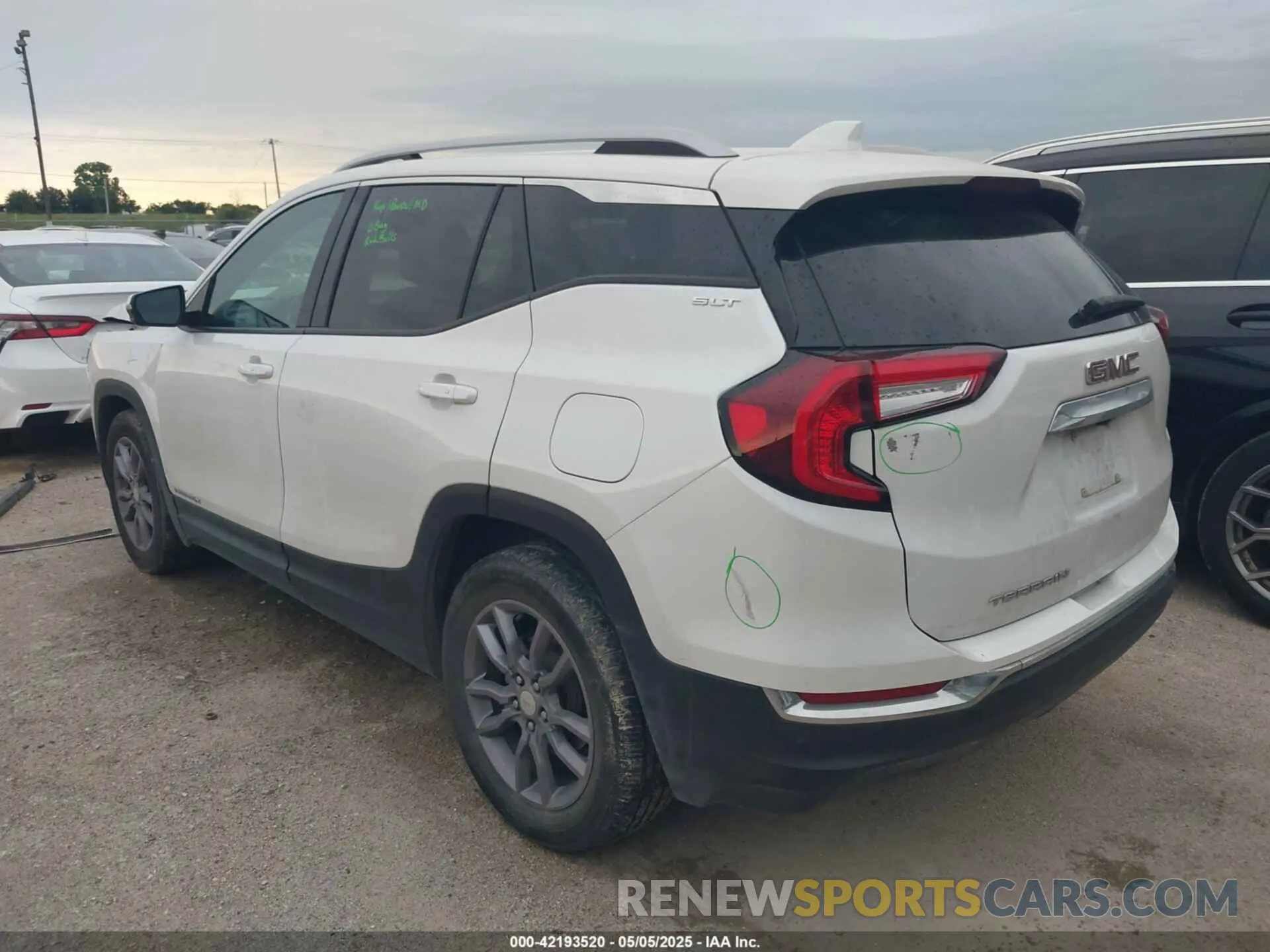 3 Фотография поврежденного автомобиля 3GKALPEV0NL312164 GMC TERRAIN 2022