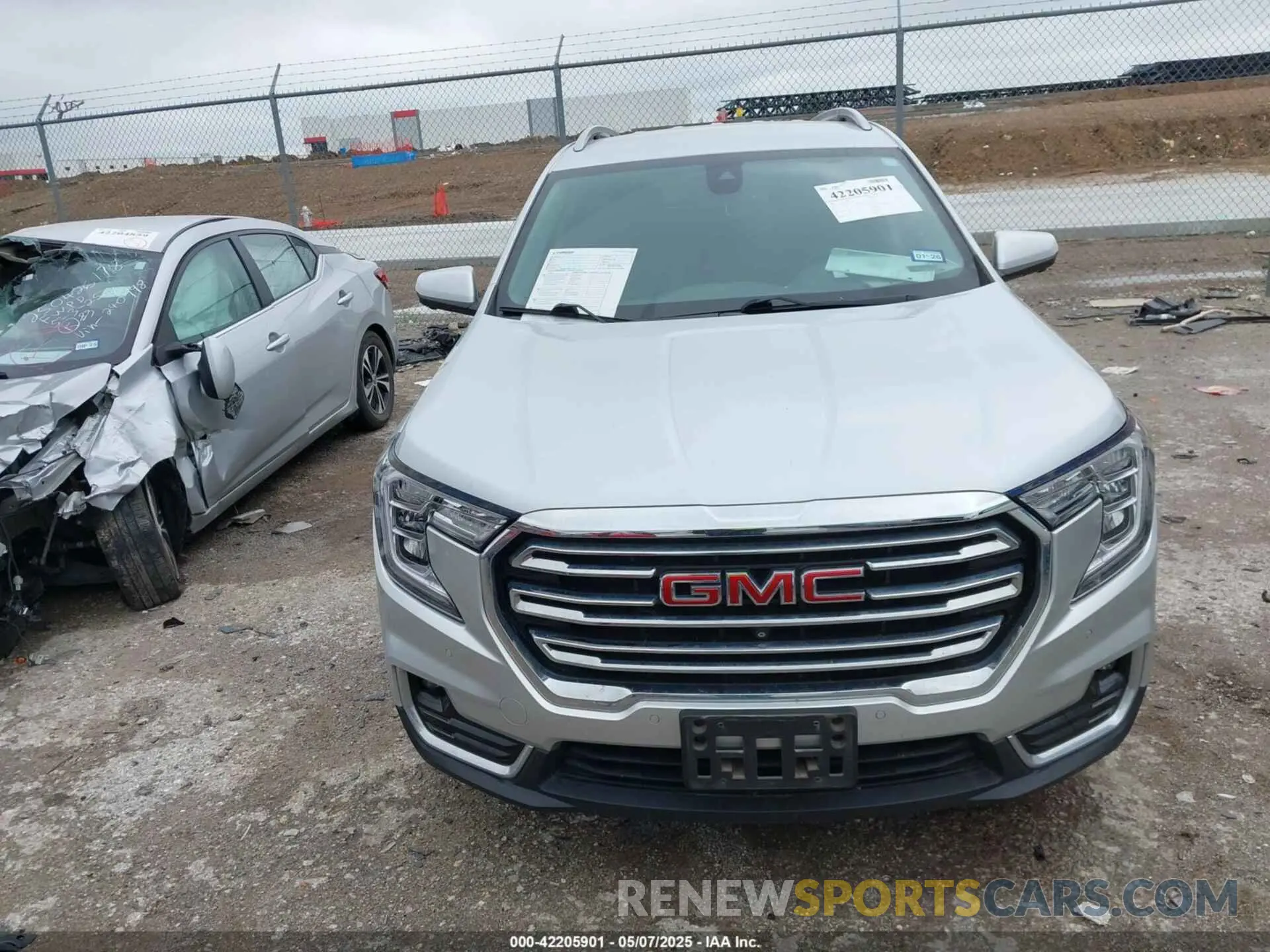 12 Photograph of a damaged car 3GKALPEV6NL271507 GMC TERRAIN 2022