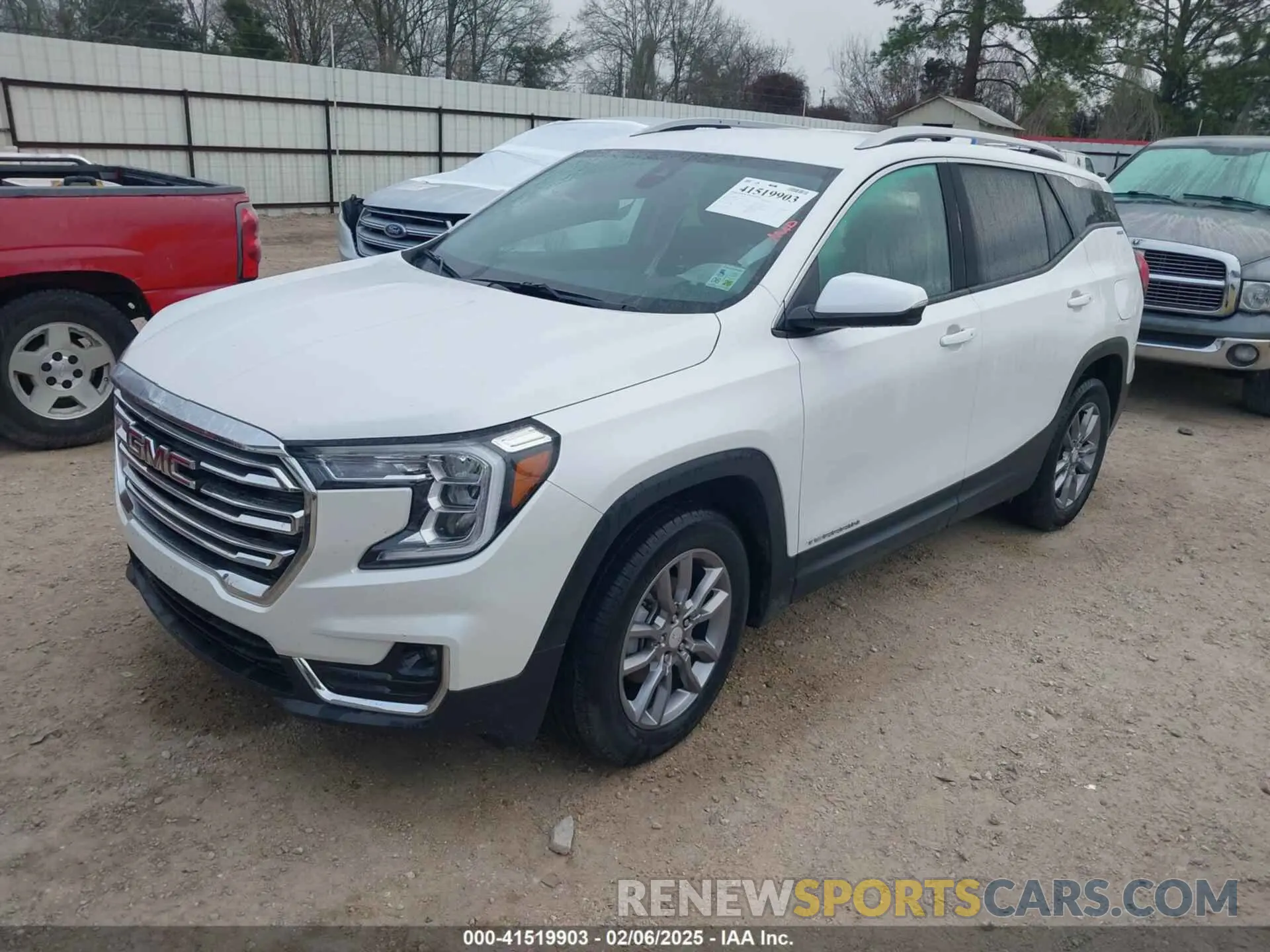 2 Photograph of a damaged car 3GKALPEV7NL162232 GMC TERRAIN 2022