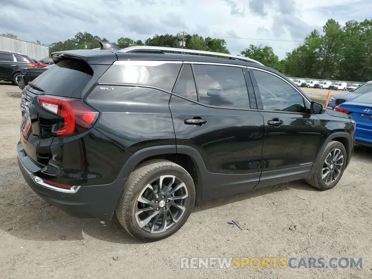 3 Photograph of a damaged car 3GKALPEV8NL189424 GMC TERRAIN 2022