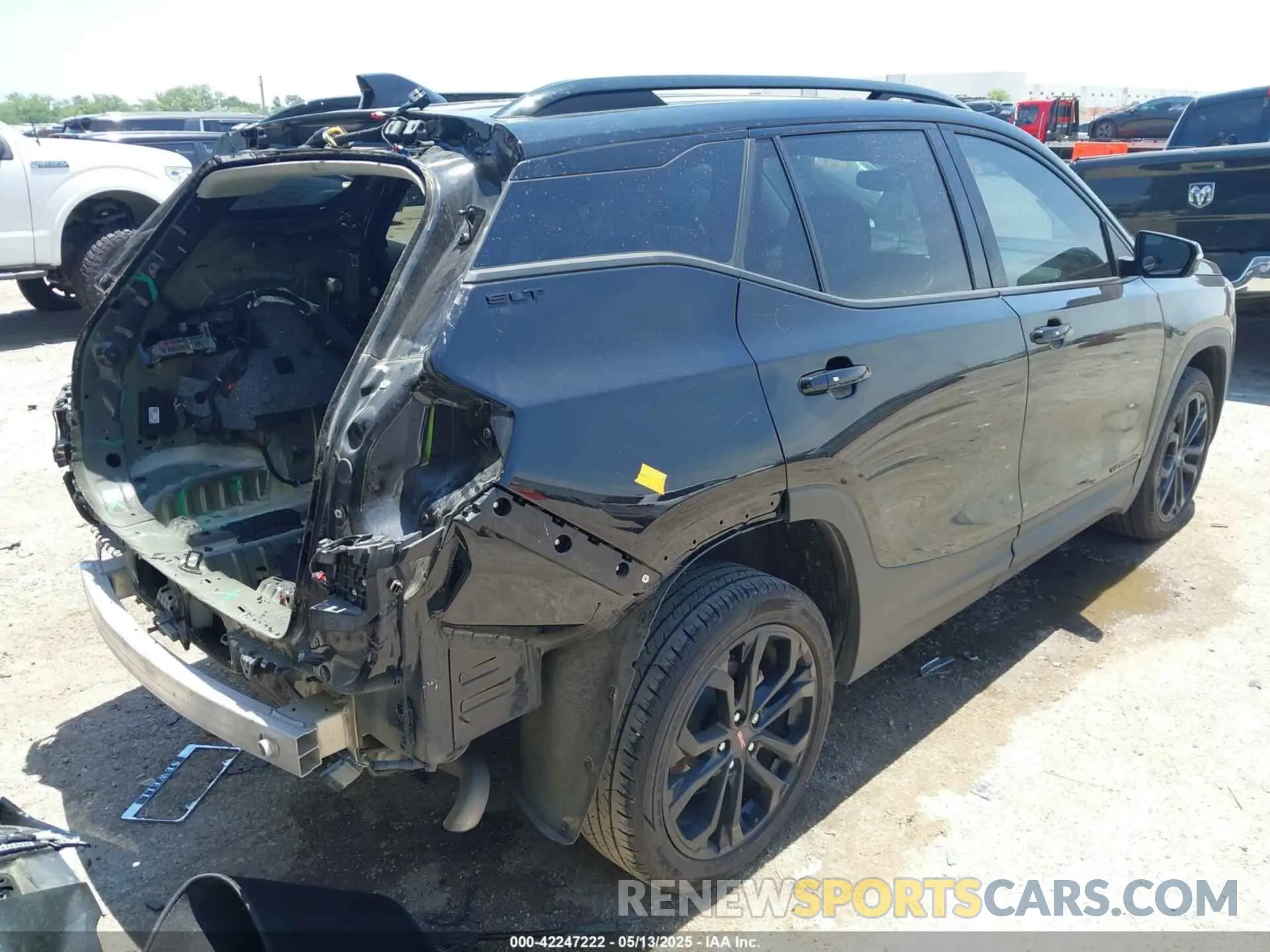 4 Фотография поврежденного автомобиля 3GKALPEVXNL280050 GMC TERRAIN 2022