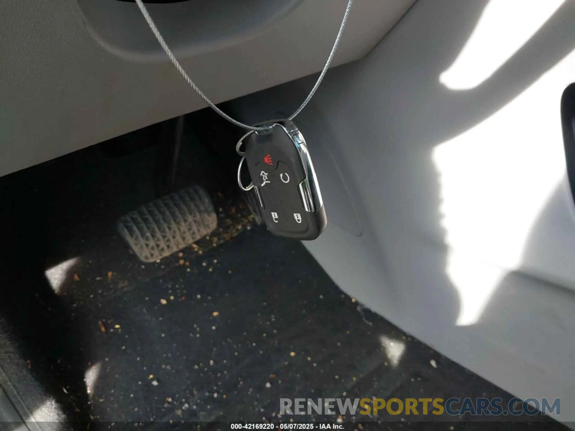 11 Photograph of a damaged car 3GKALTEV2NL127462 GMC TERRAIN 2022