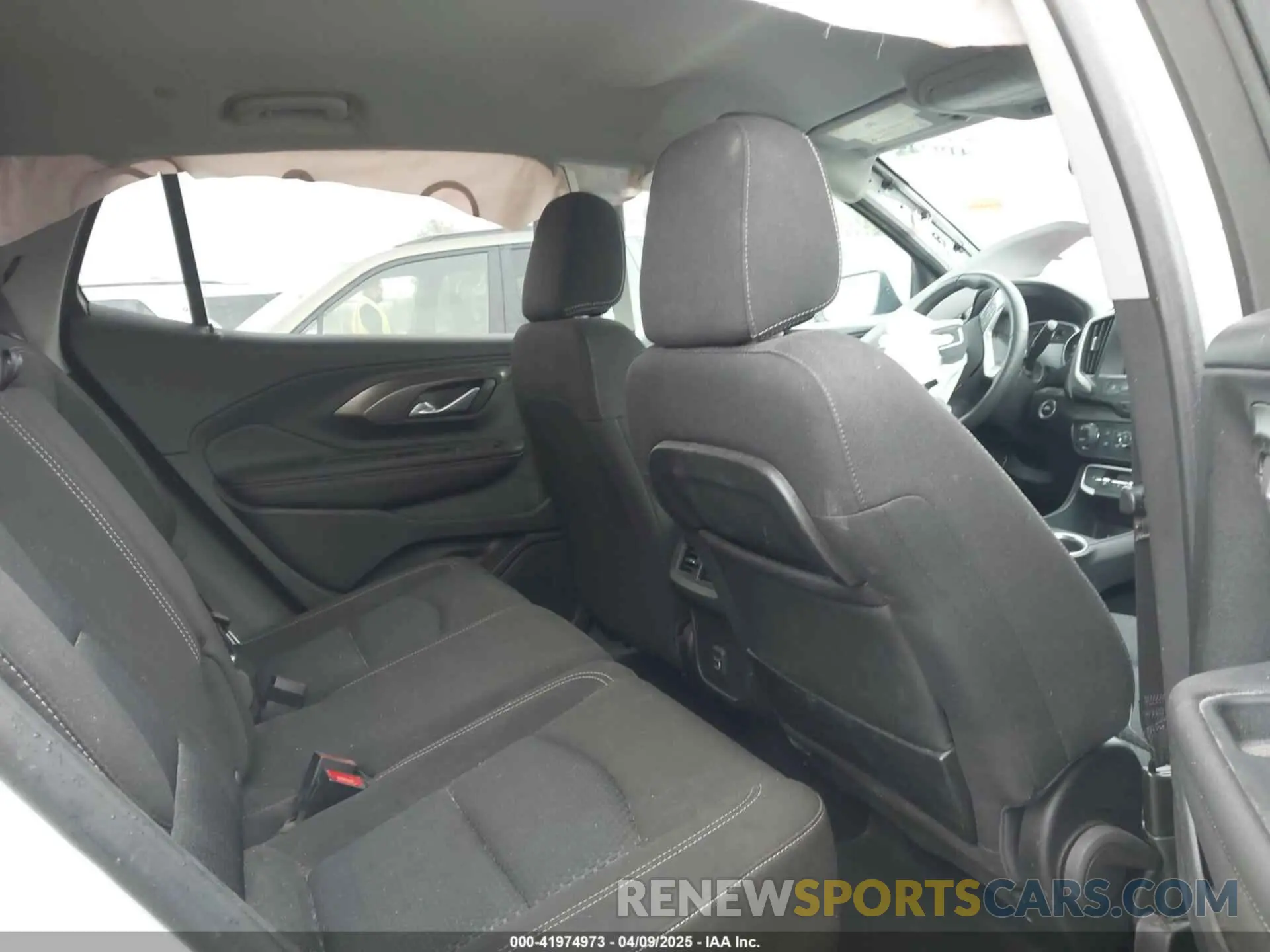 8 Photograph of a damaged car 3GKALTEV2NL139045 GMC TERRAIN 2022
