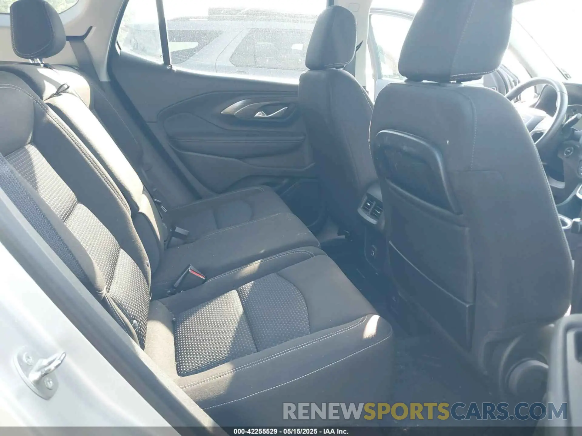8 Photograph of a damaged car 3GKALTEV2NL248606 GMC TERRAIN 2022