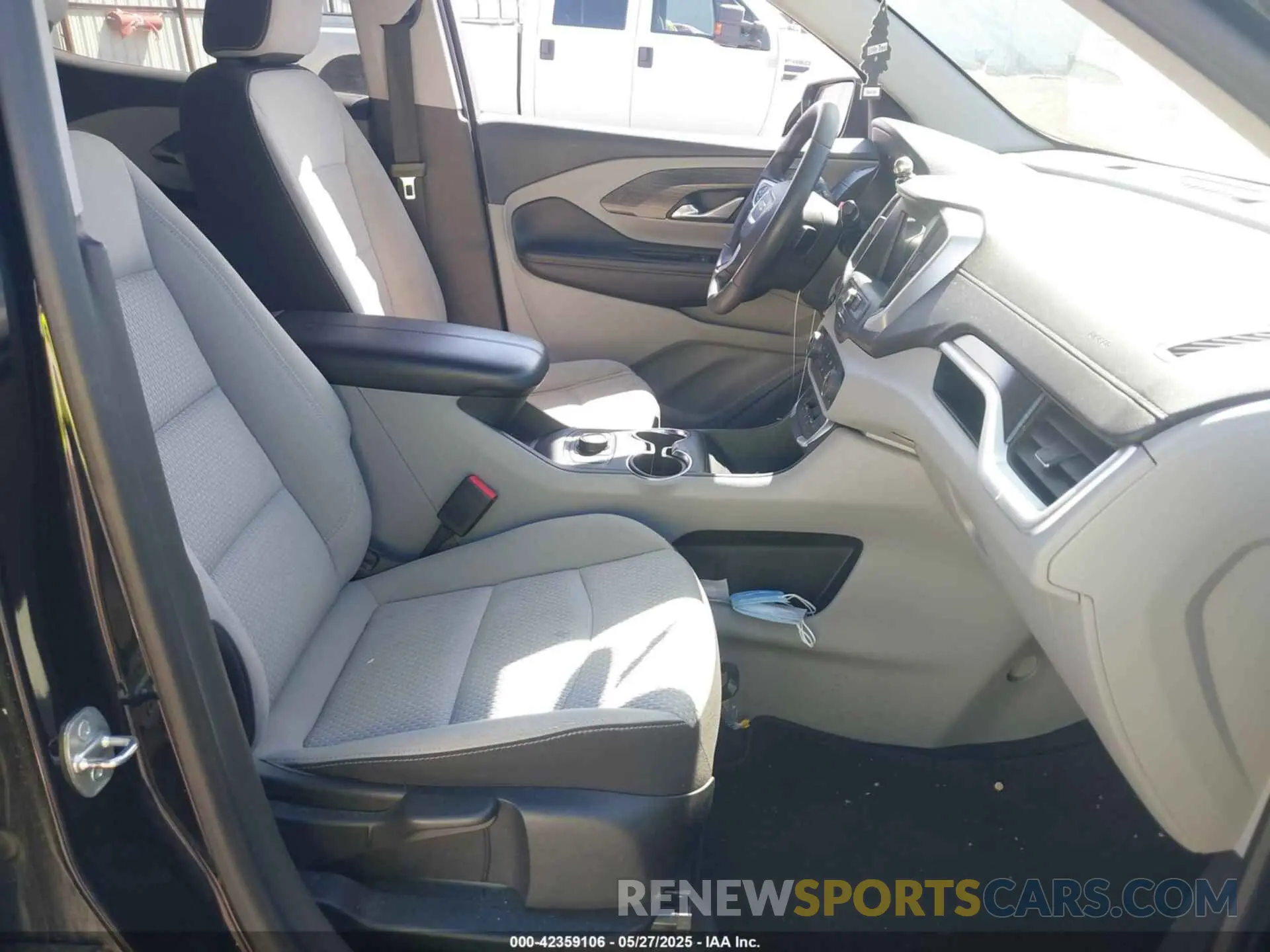 5 Photograph of a damaged car 3GKALTEV3NL167579 GMC TERRAIN 2022