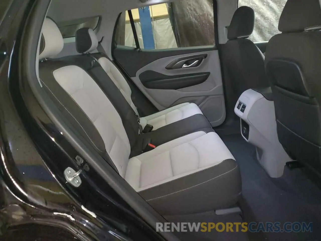 11 Photograph of a damaged car 3GKALTEV3NL172720 GMC TERRAIN 2022