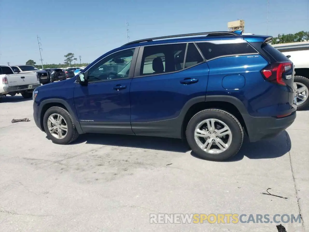 2 Photograph of a damaged car 3GKALTEV5NL137581 GMC TERRAIN 2022