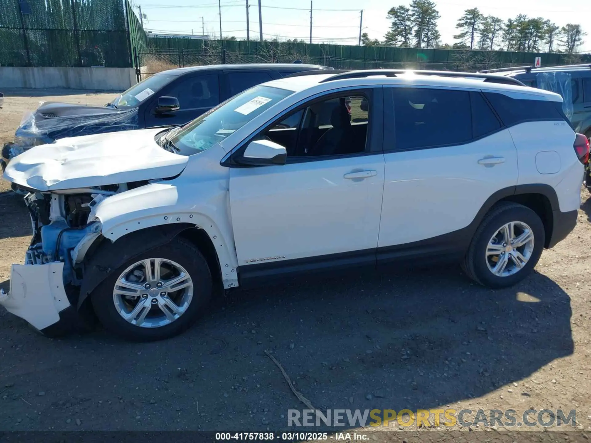 14 Photograph of a damaged car 3GKALTEV5NL143719 GMC TERRAIN 2022