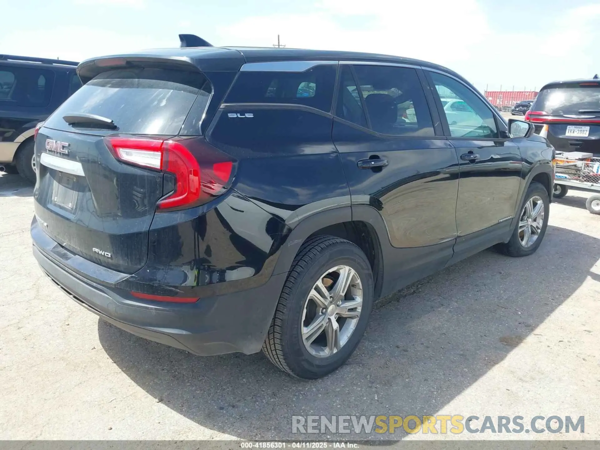 4 Фотография поврежденного автомобиля 3GKALTEV5NL173612 GMC TERRAIN 2022