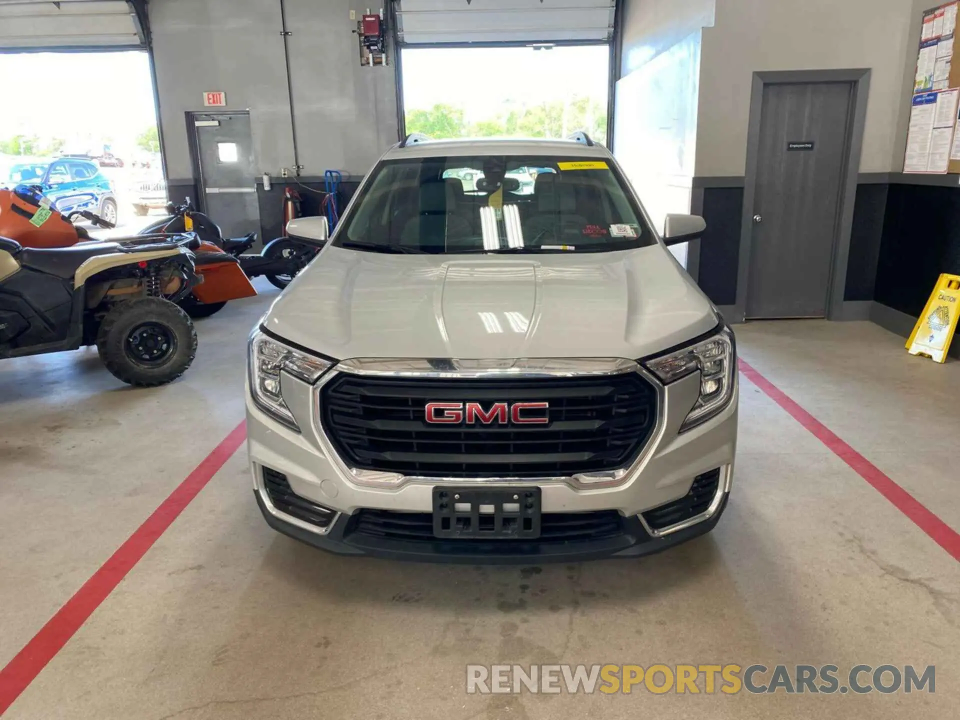1 Photograph of a damaged car 3GKALTEV5NL230570 GMC TERRAIN 2022