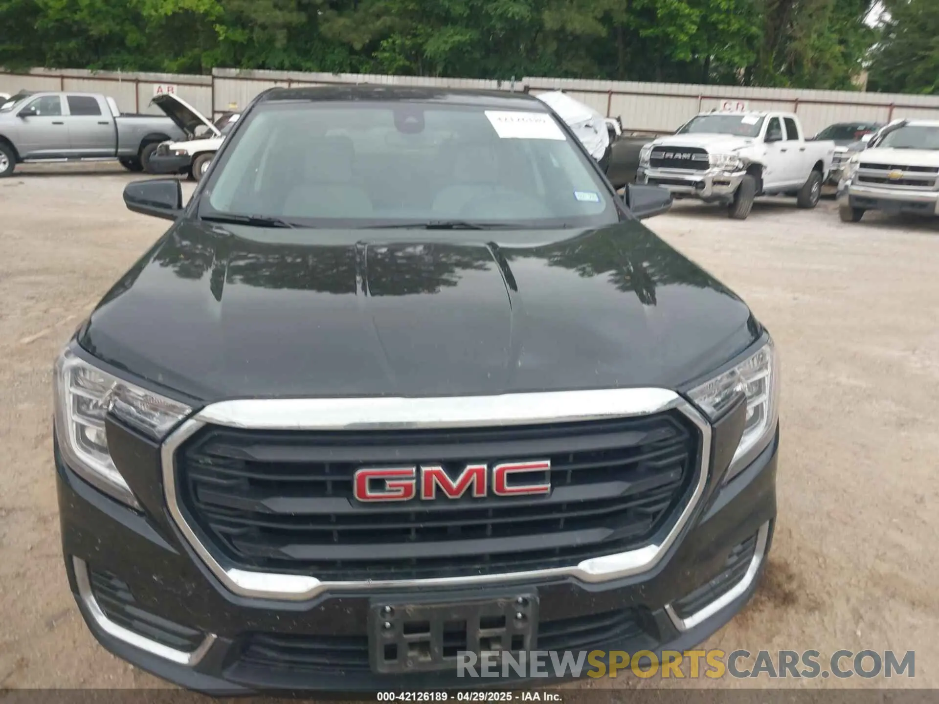 13 Photograph of a damaged car 3GKALTEV8NL167447 GMC TERRAIN 2022