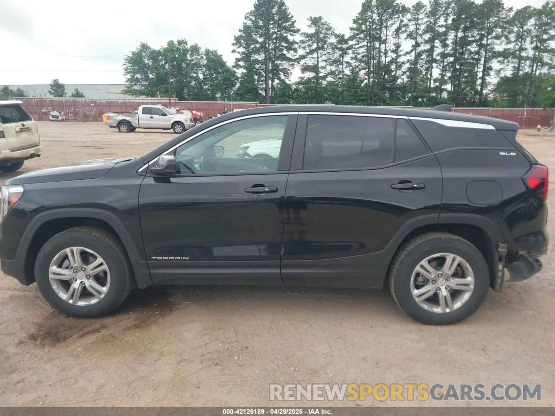 15 Photograph of a damaged car 3GKALTEV8NL167447 GMC TERRAIN 2022