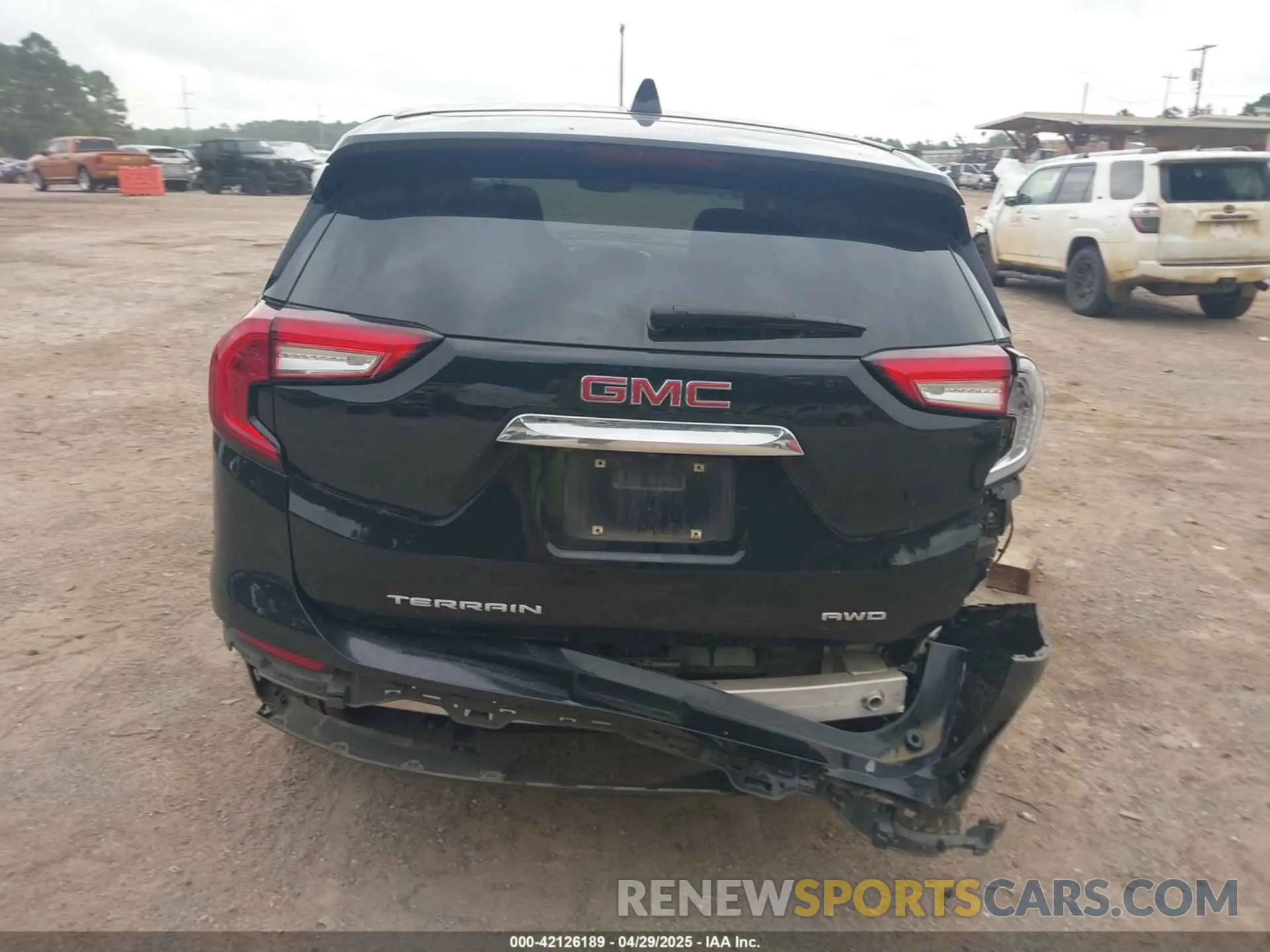 17 Photograph of a damaged car 3GKALTEV8NL167447 GMC TERRAIN 2022