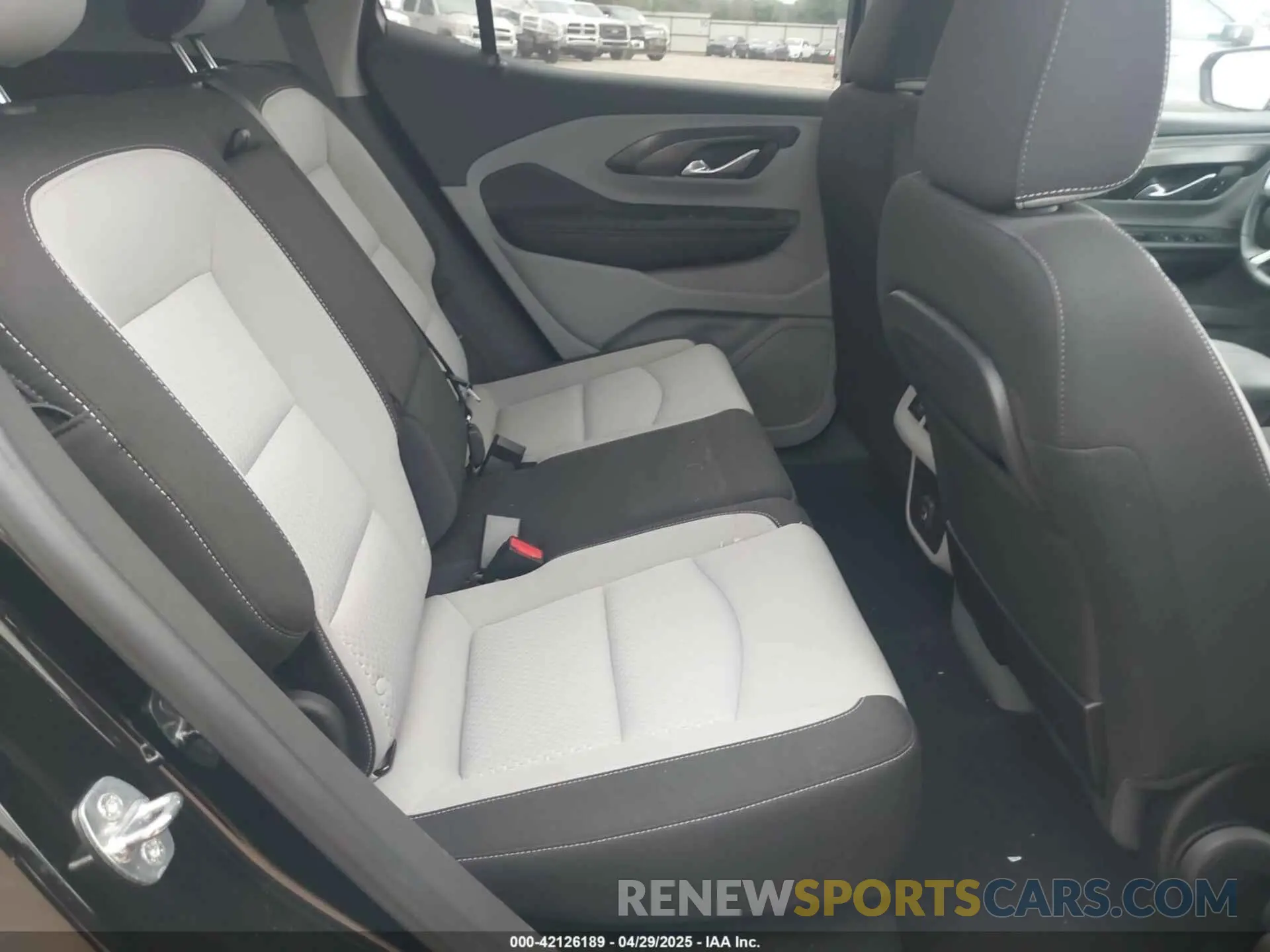 8 Photograph of a damaged car 3GKALTEV8NL167447 GMC TERRAIN 2022