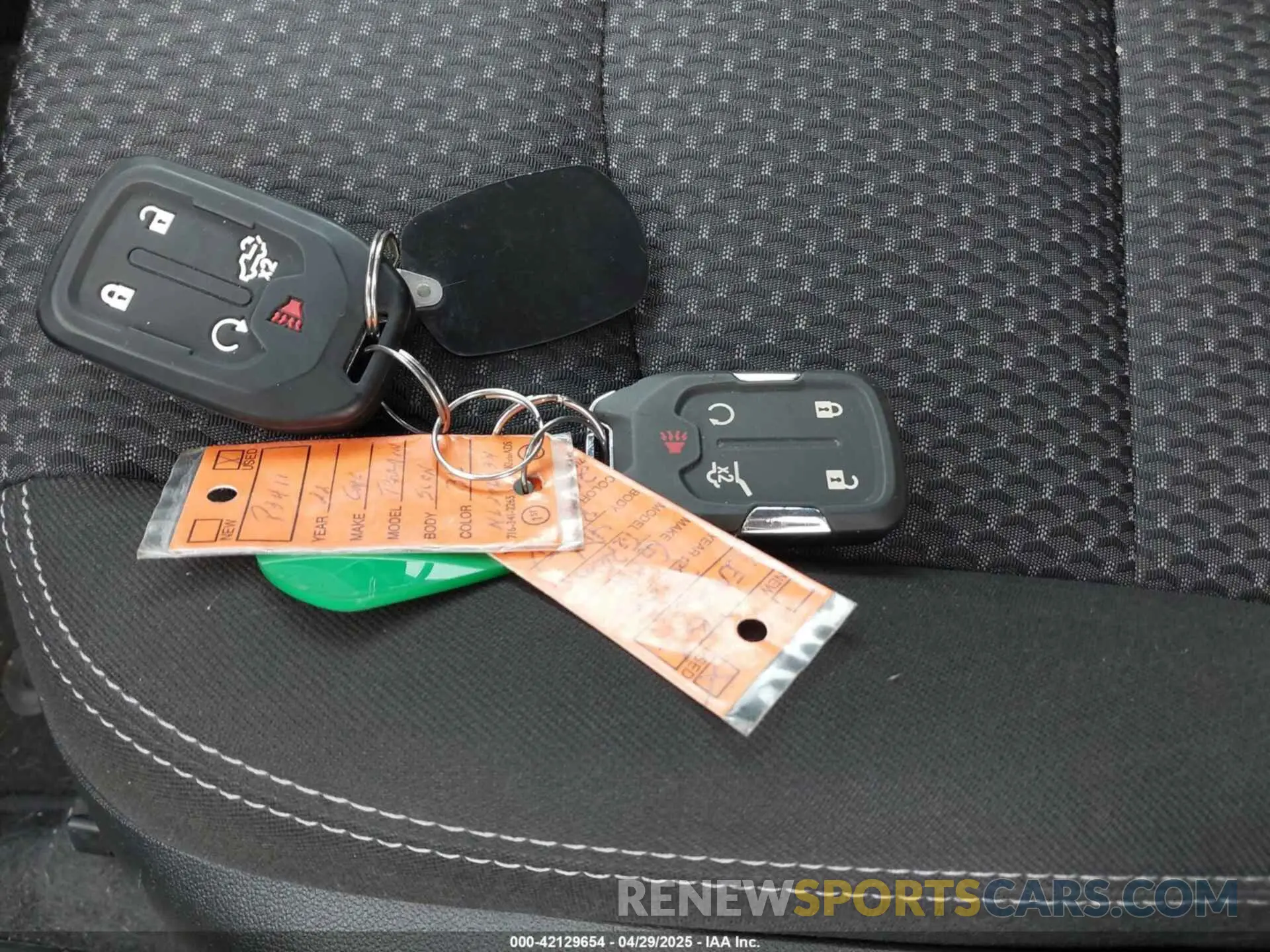 11 Photograph of a damaged car 3GKALTEV8NL206134 GMC TERRAIN 2022