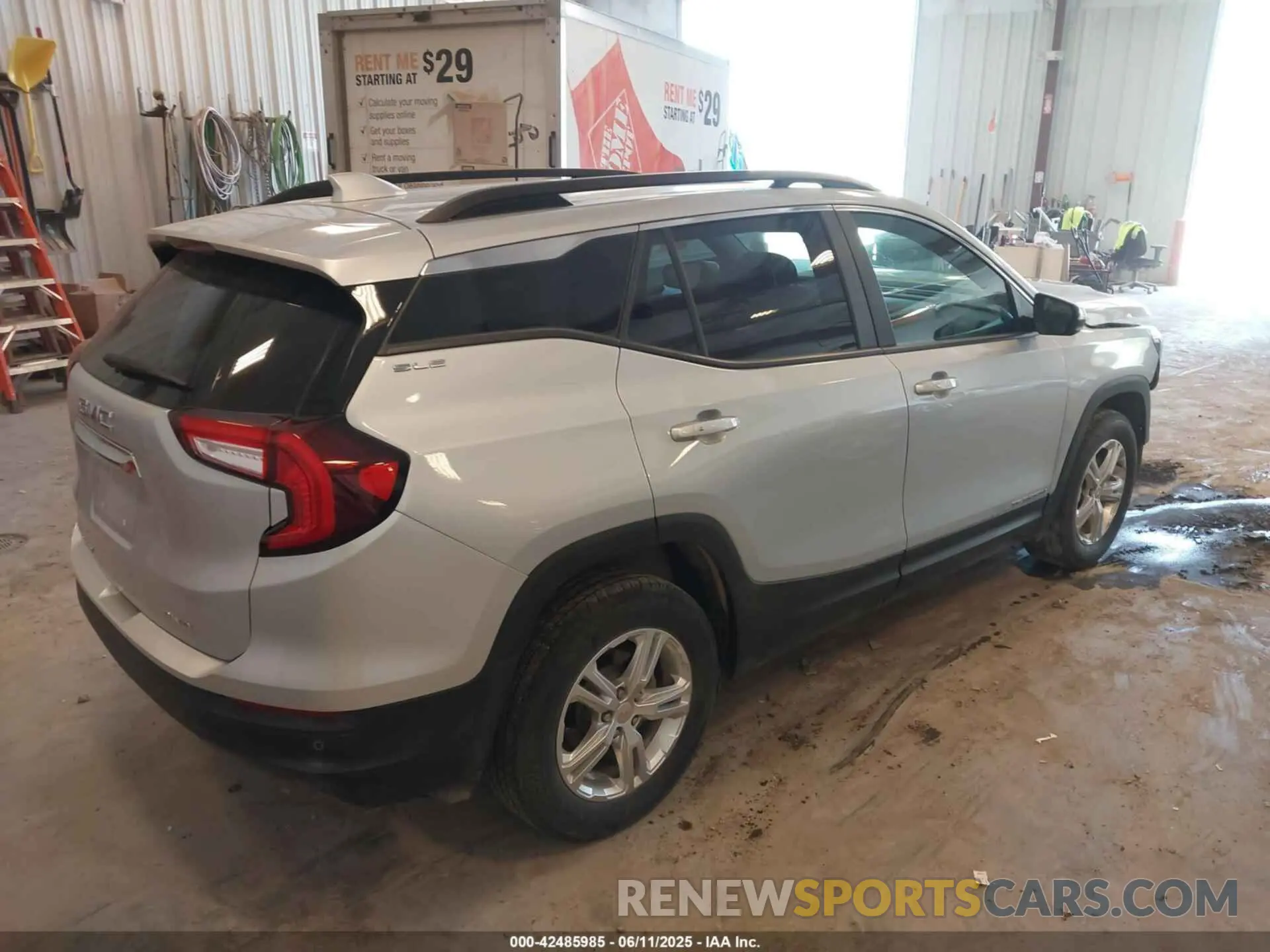 4 Photograph of a damaged car 3GKALTEVXNL146129 GMC TERRAIN 2022